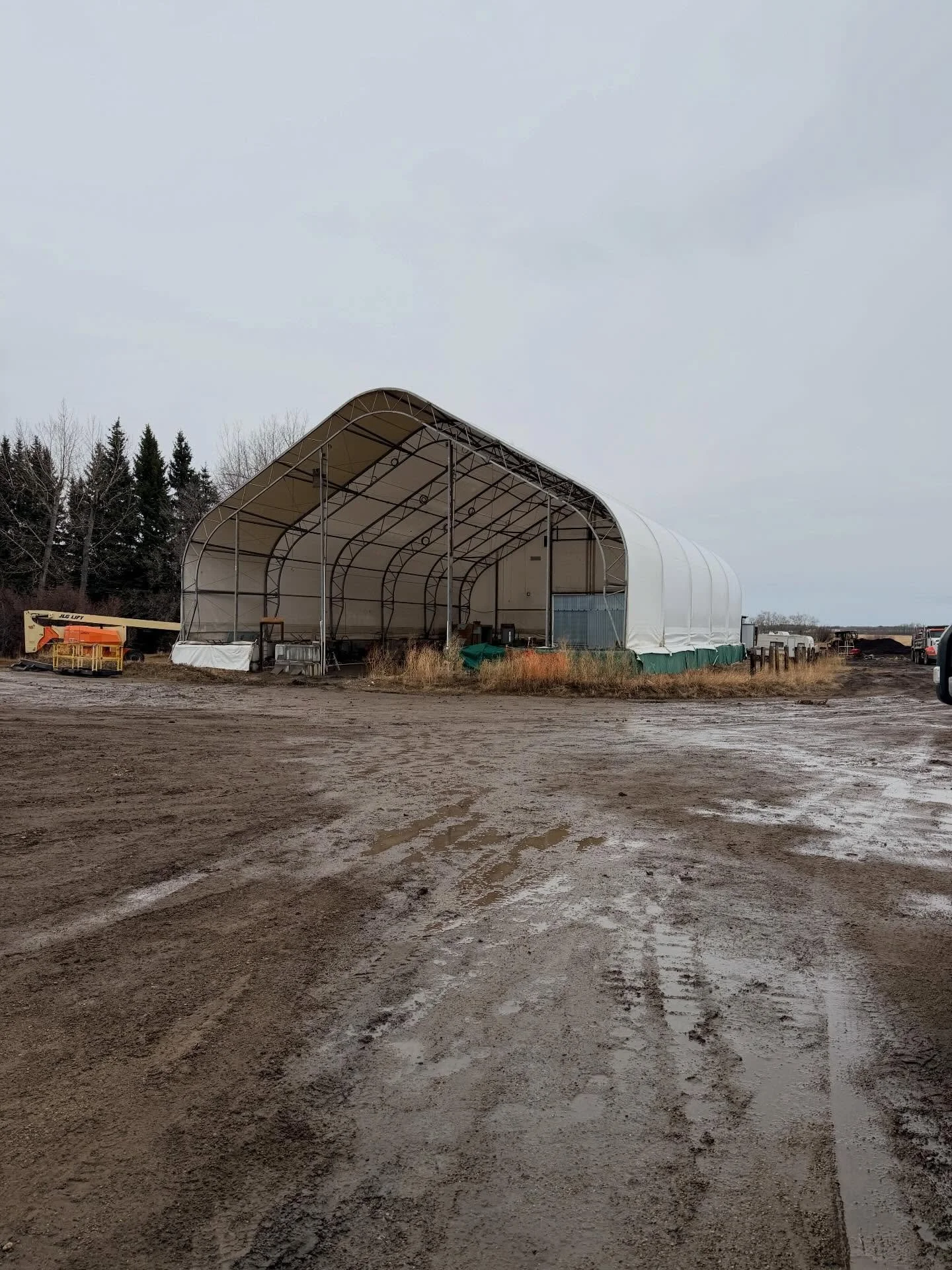 Freezing rain. Spring thaw. 70x100 structure.
Client needed it down fast &mdash; so we answered.
Quick, controlled teardown with zero compromise on safety.
Every piece recovered and ready for its next location.
From teardown to rebuild &mdash; we han