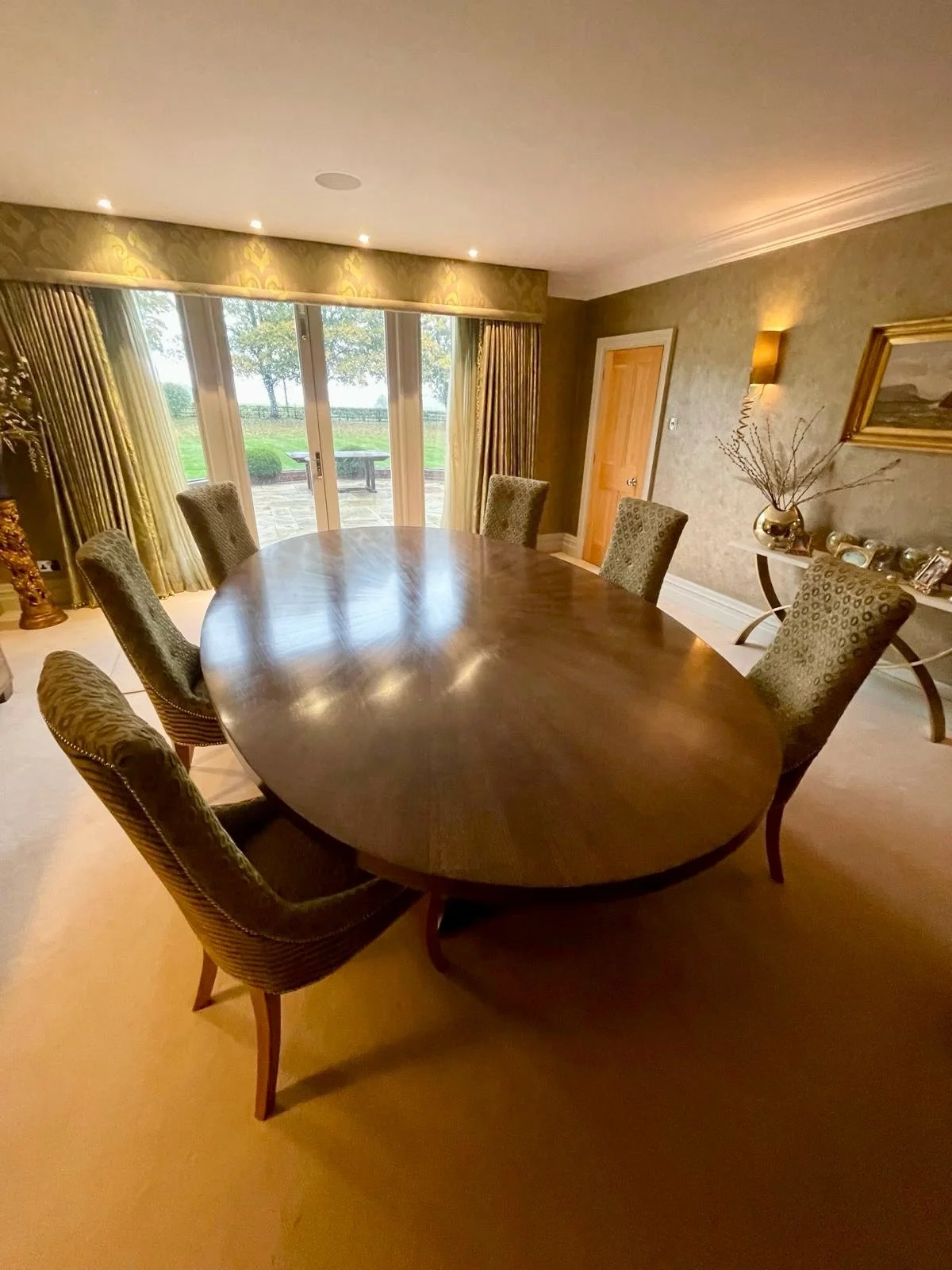 A valued client asked us to restore a much-loved oval dining table after it was damaged during a water leak.

Years of shared meals and celebrations had gathered around this piece, and we were determined those moments could continue.

After meticulou