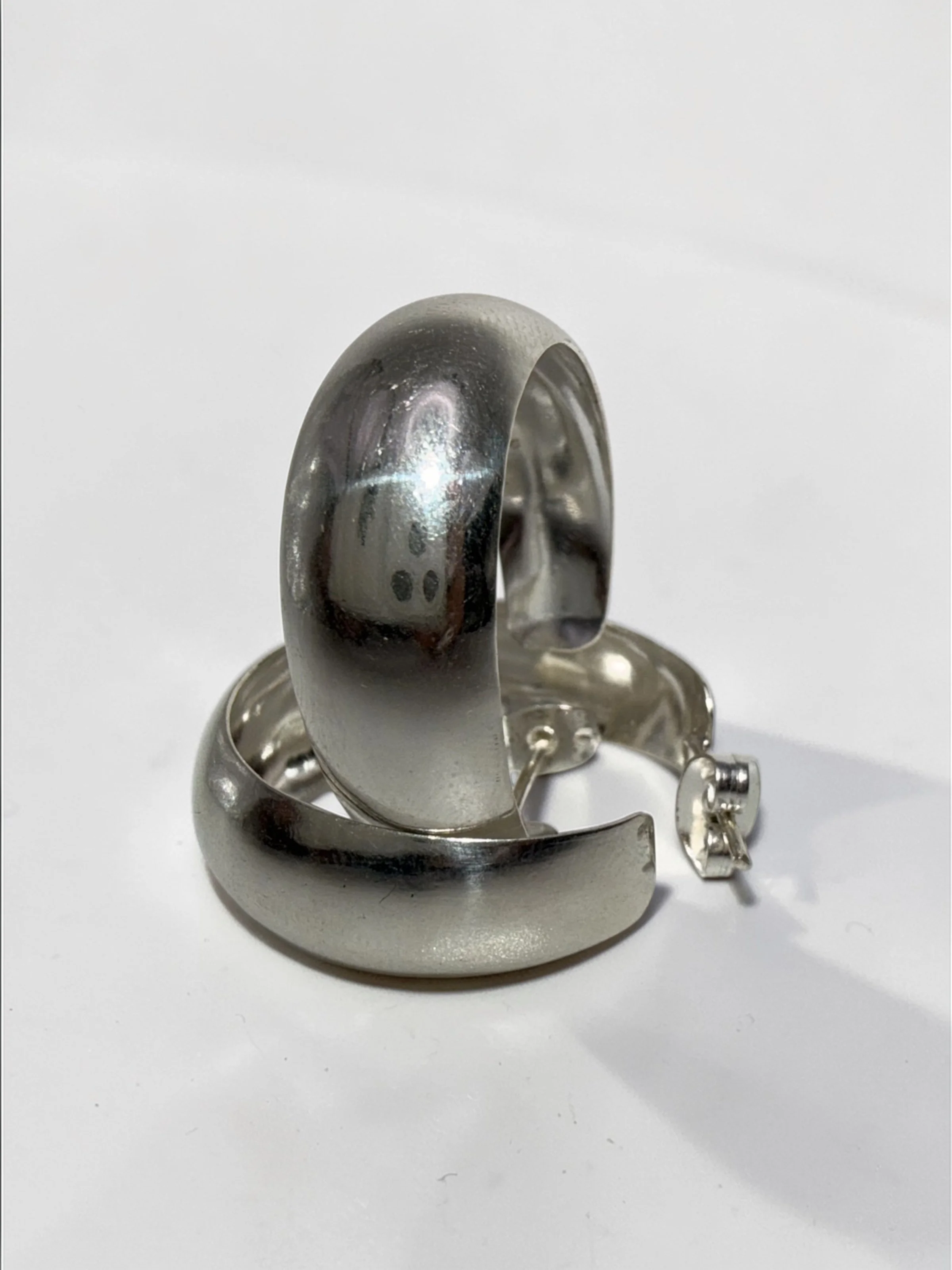 Aretes circulares anchos