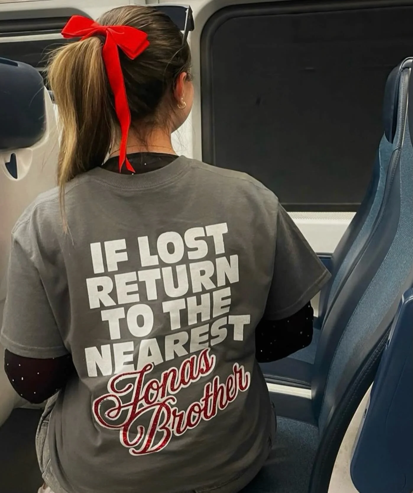 concerts 🤝 matching merch! stand out in the crowd with apparel that&rsquo;s made to match the moment! 🎸❤️&zwj;🔥💃