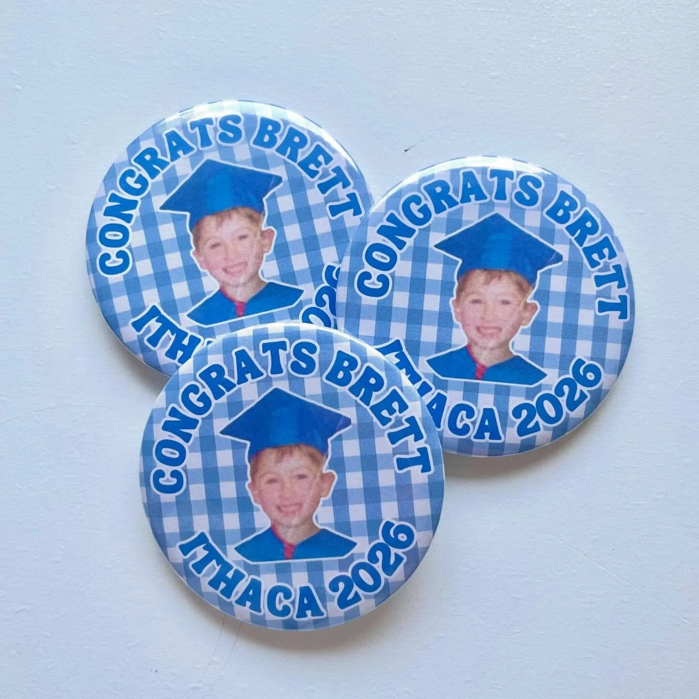 it&rsquo;s #graduation season 🎓🎉💙 stand out in the crowd and let everyone know who you&rsquo;re cheering for!