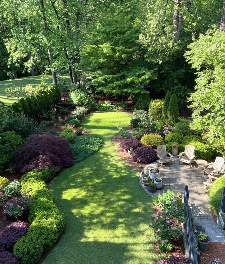 ASYMMETRY FOR NATURAL-LOOKING GARDENS