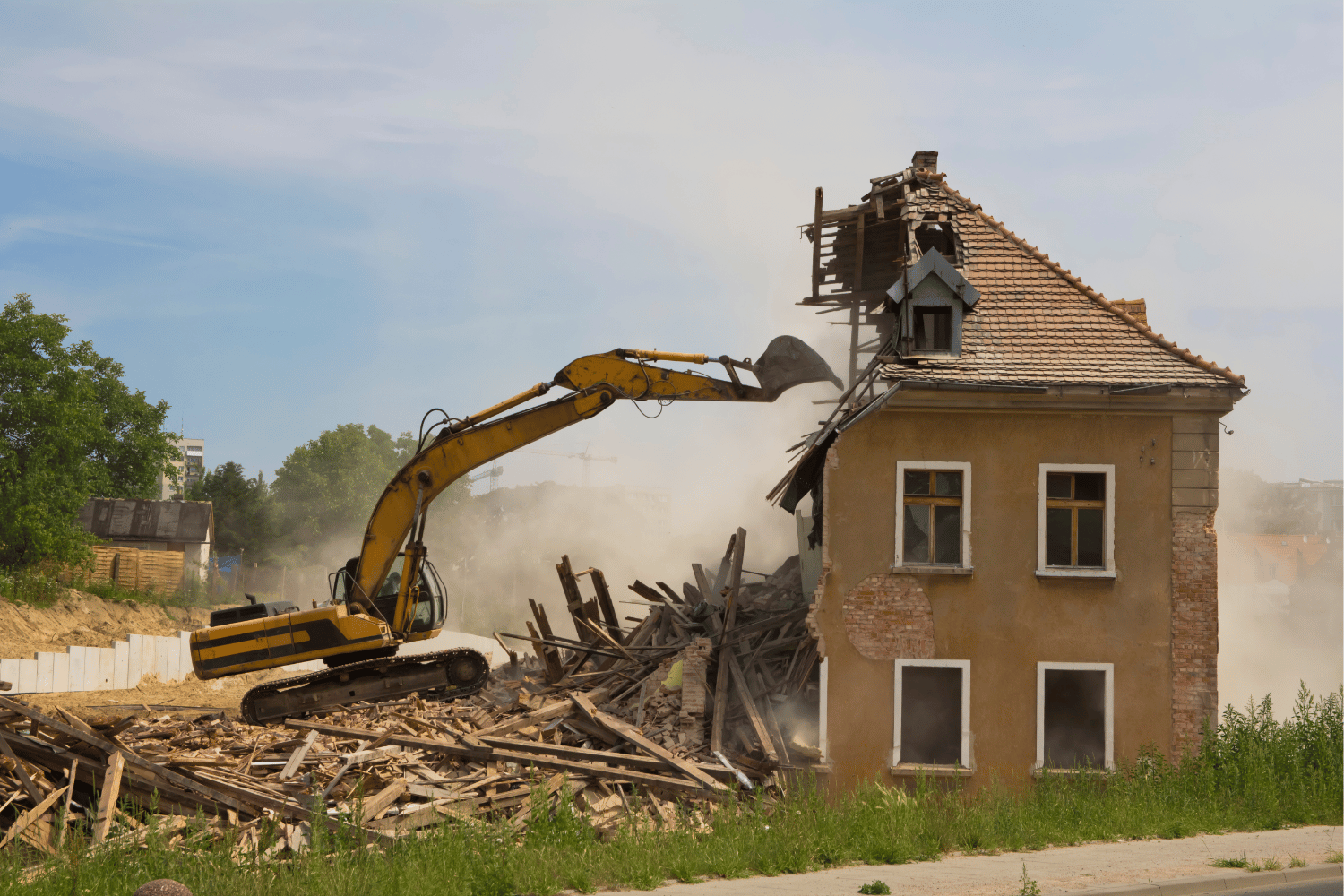 How to Save Money on Large-Scale Demolition Projects in the Chicago Area