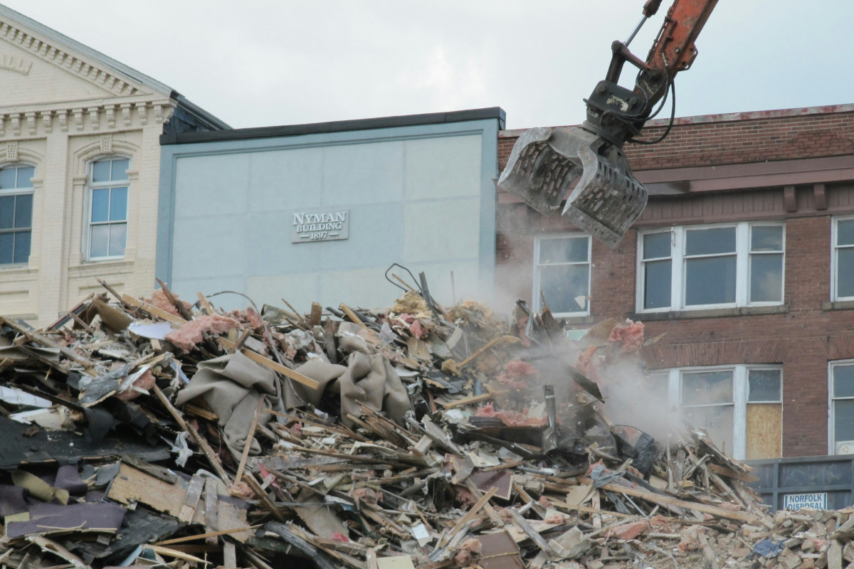 Eco-Smart Demolition: How Smash Bros Reduces Waste During Tear-Downs