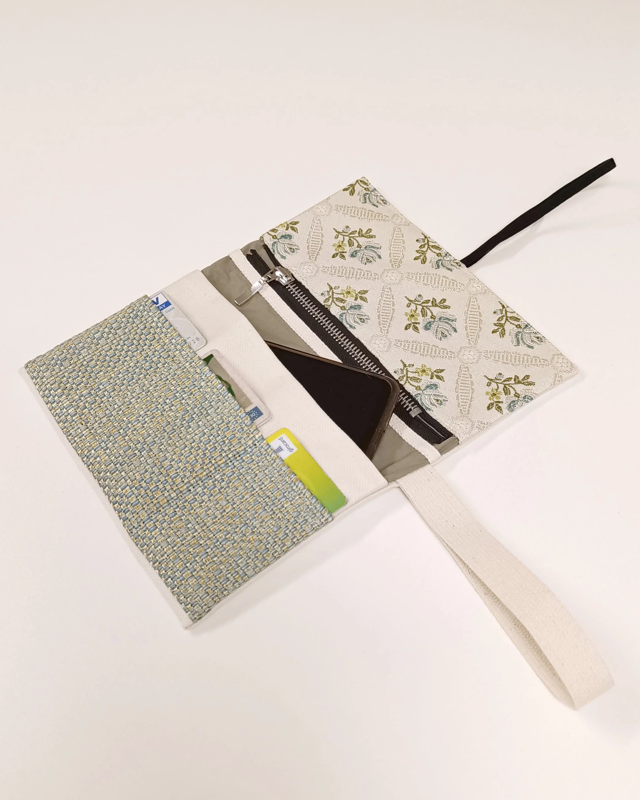 Utensilientaschen-Klein-twill-musterlasche-natur-offen.jpg