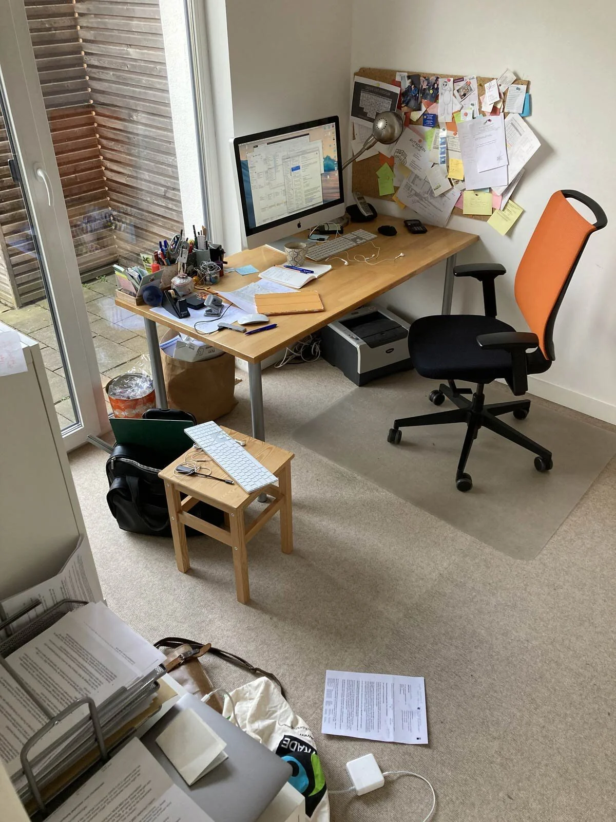 Wir im Homeoffice: Superidee oder Superdoof?