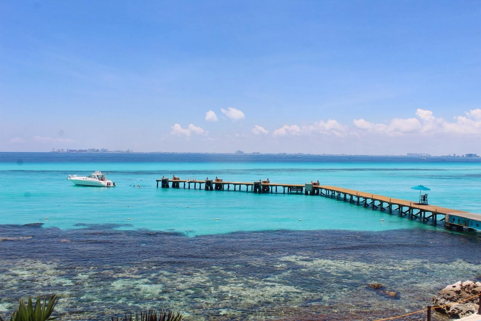 VALISE NOIRE' and 'BESPOKE TRAVEL' Luxury travel agency. Travel advisory. Valise Noire travel and bespoke luxury travel planning and private travel concierge and luxury travel itineraries