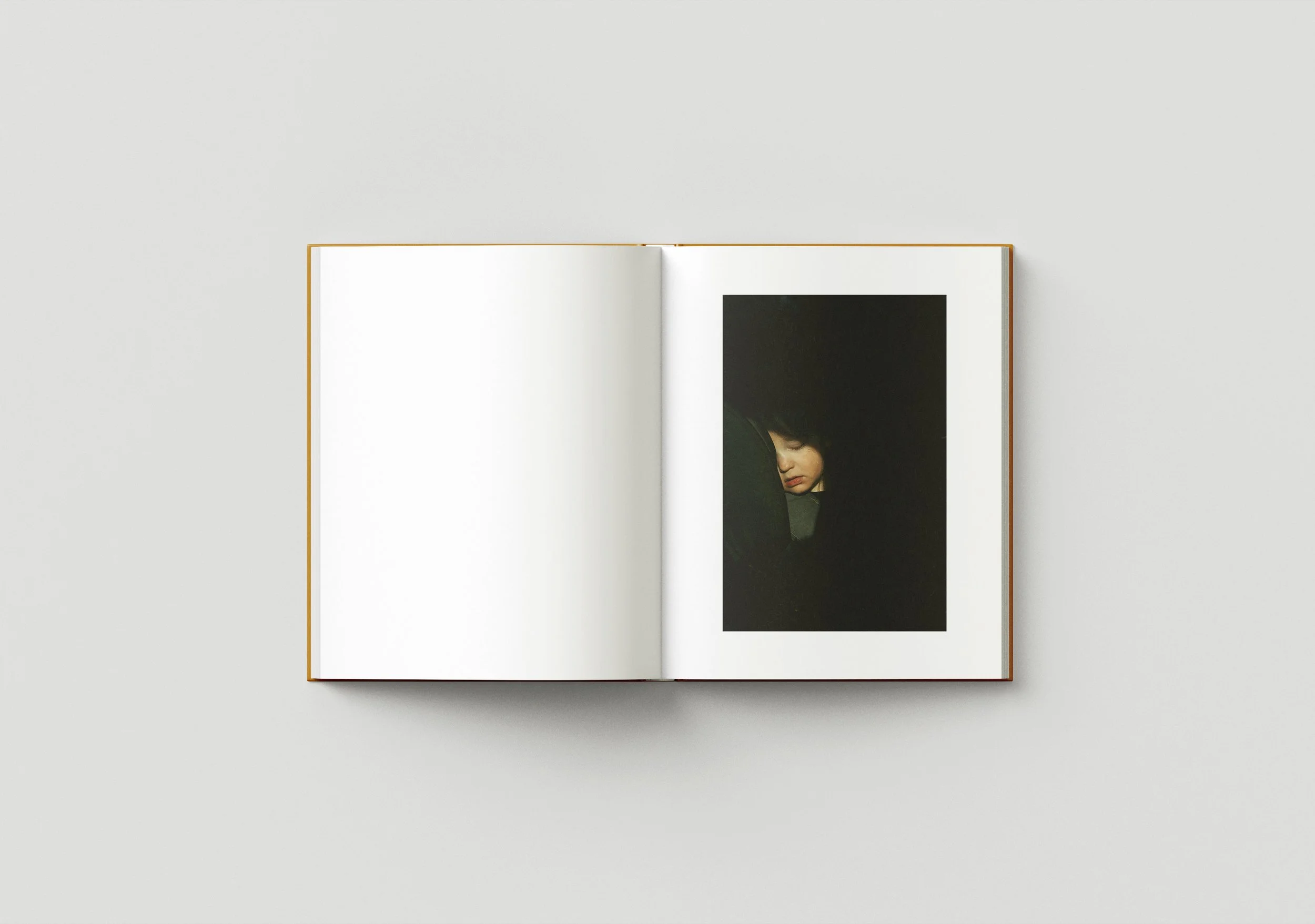 Book_Mockup_09.jpg