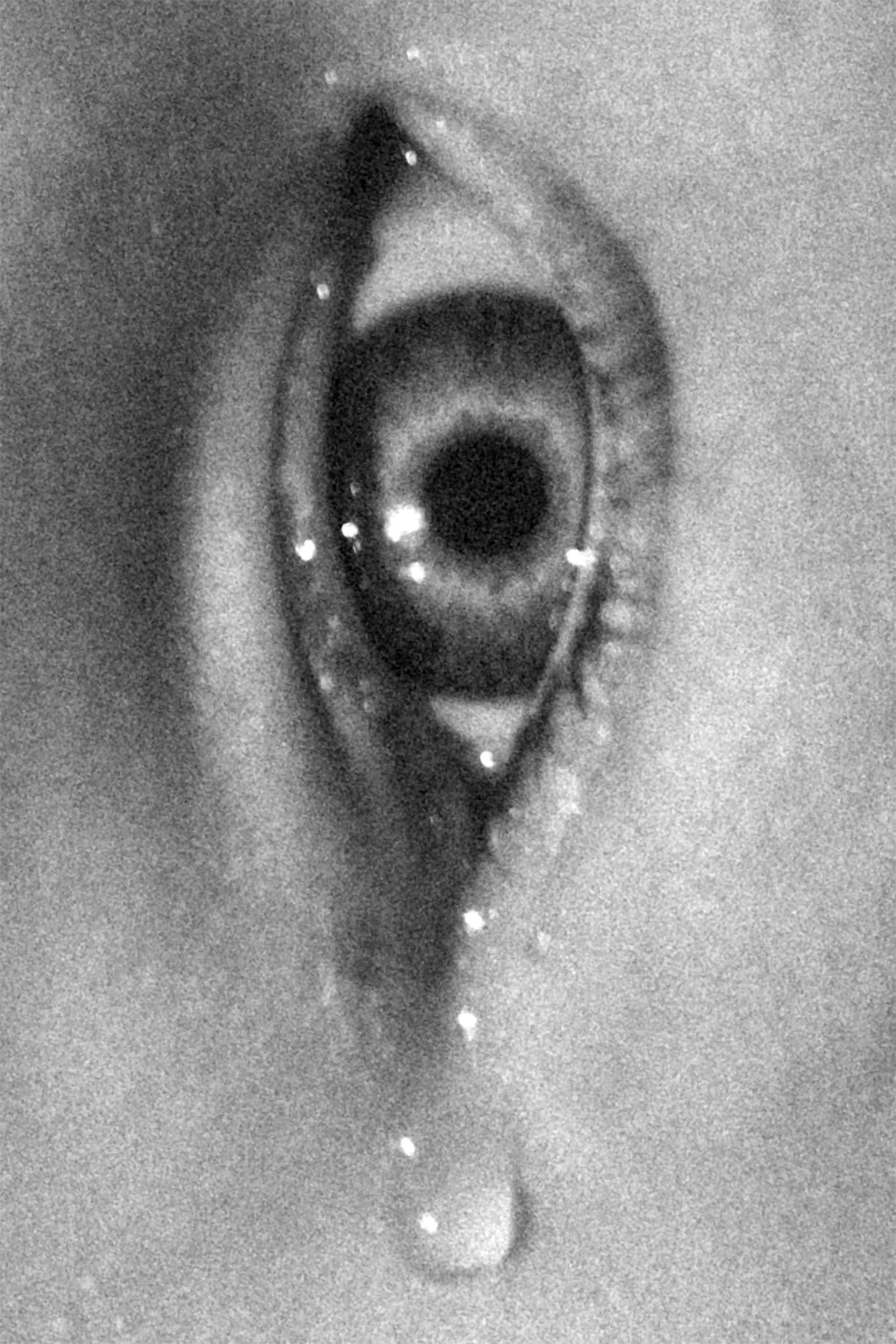 Tear 
14X21CM 
Ed 5 + 1AP