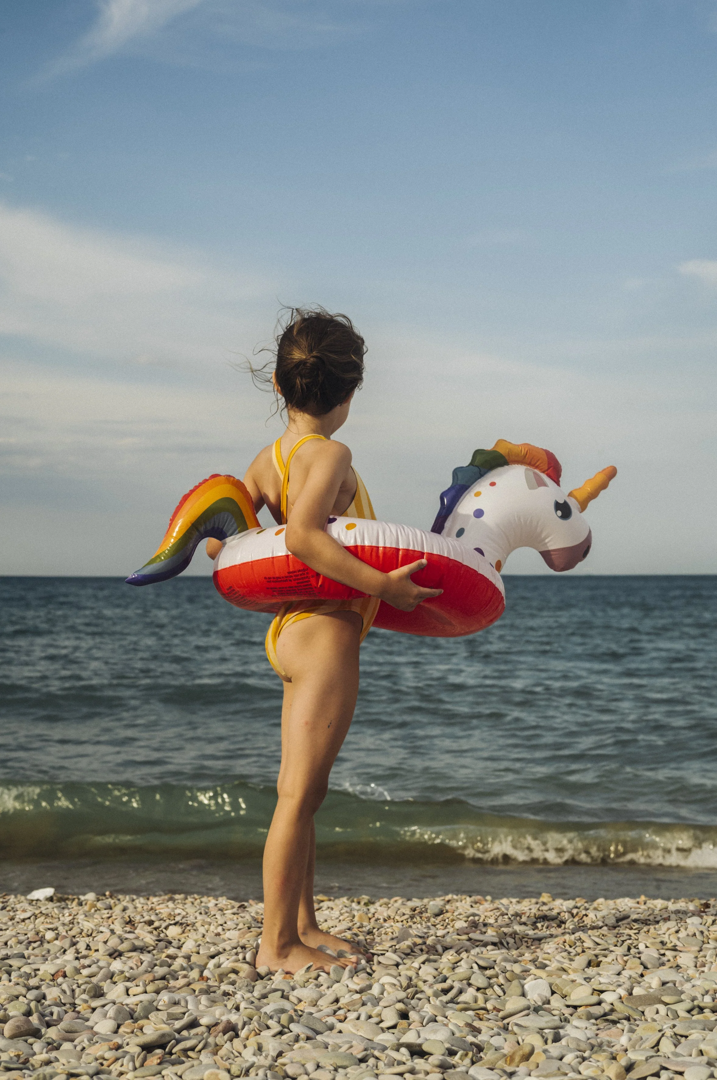 Unicorn floatie 
60X90CM
Ed 5 + 1AP