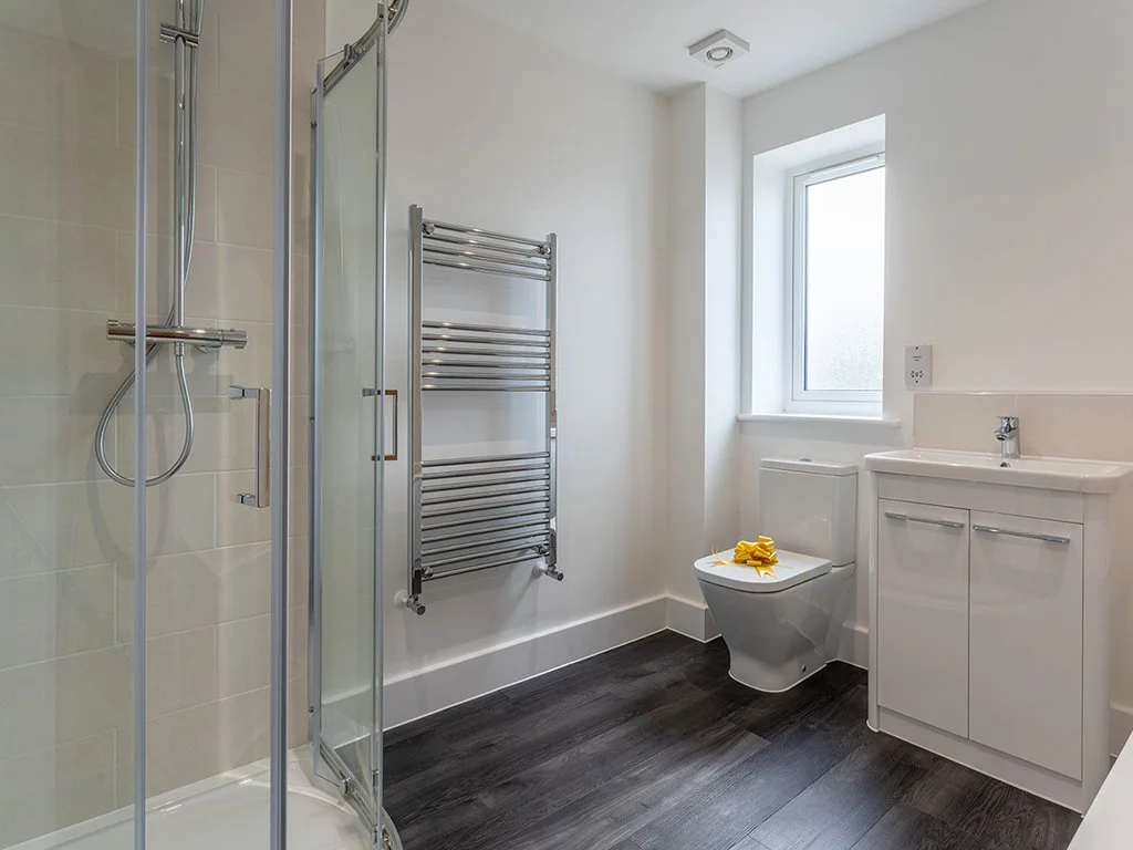 The Meadow Family Bathroom_web (2).jpg