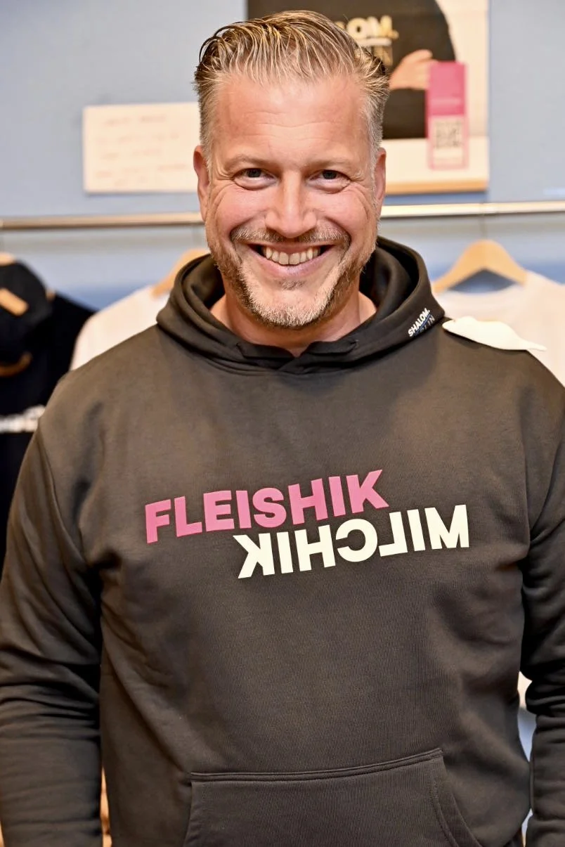 MILCHIK FLEISHIK HOODED SWEATSHIRT (unisex)