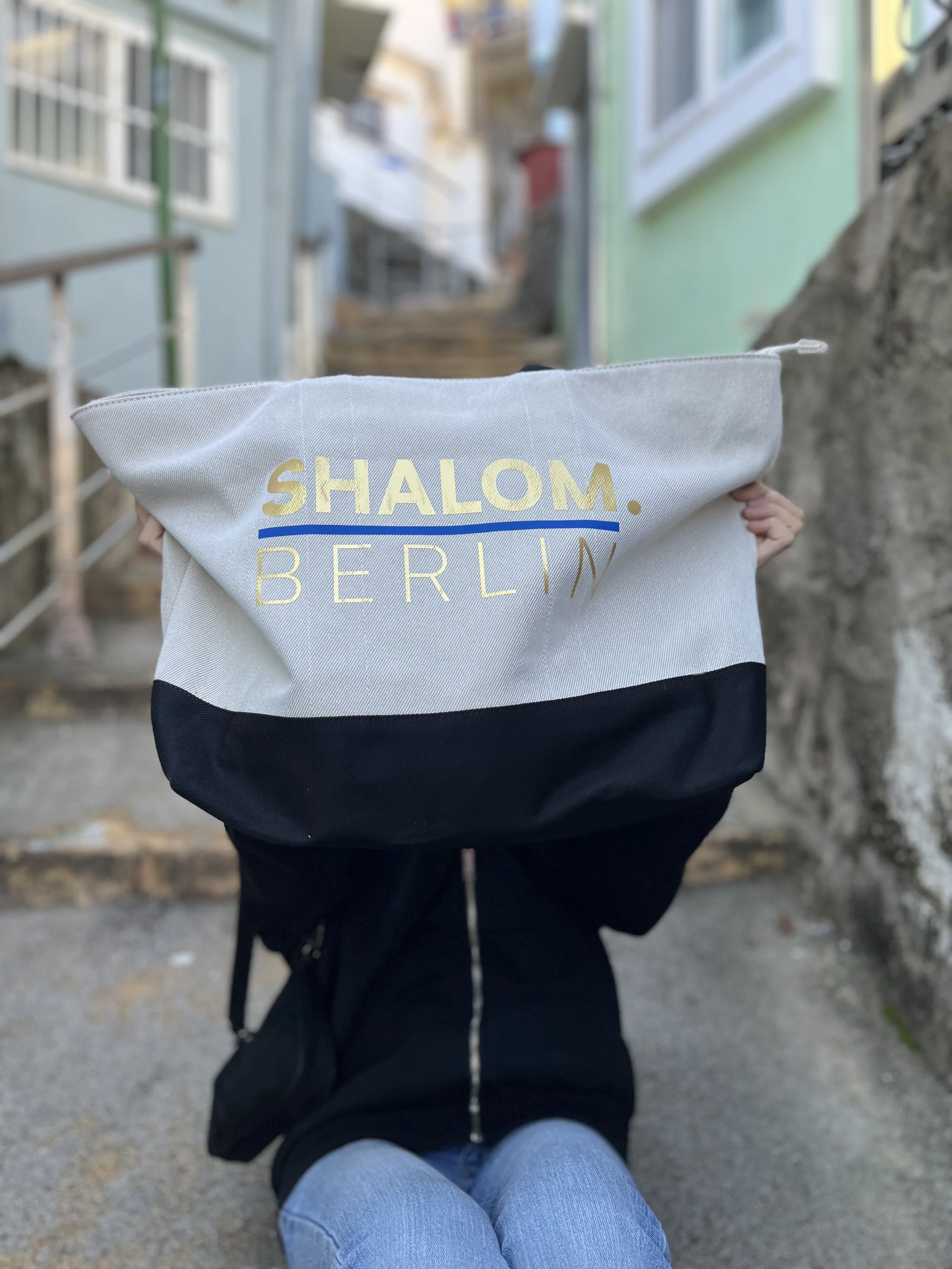 SHALOM.BERLIN SIGNATURE TOTE