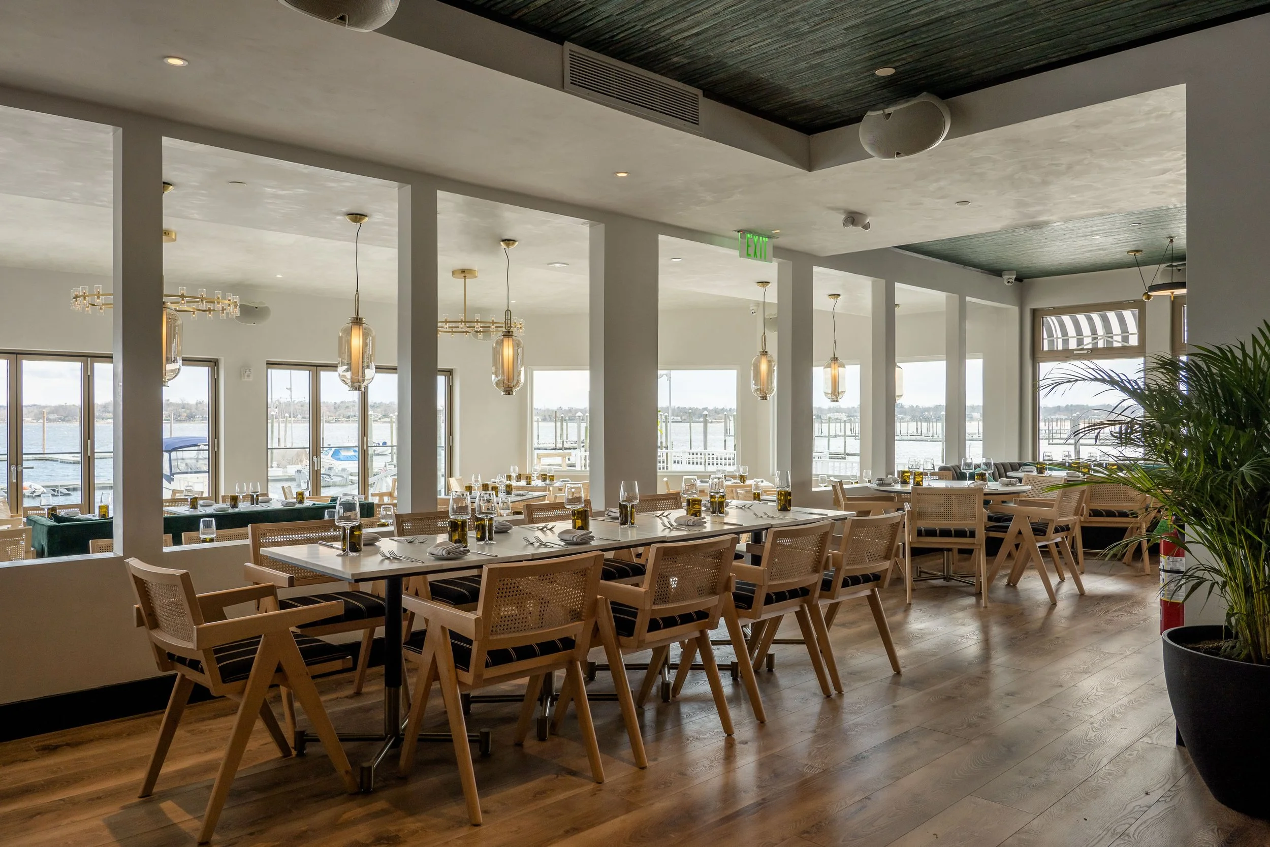 8 Ninos beach restaurant.jpg