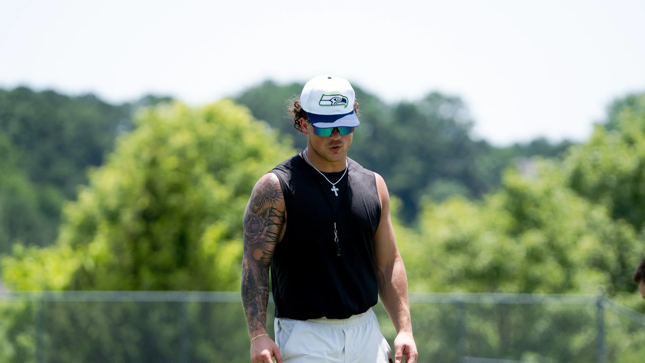 Drake walking horizontal.jpg