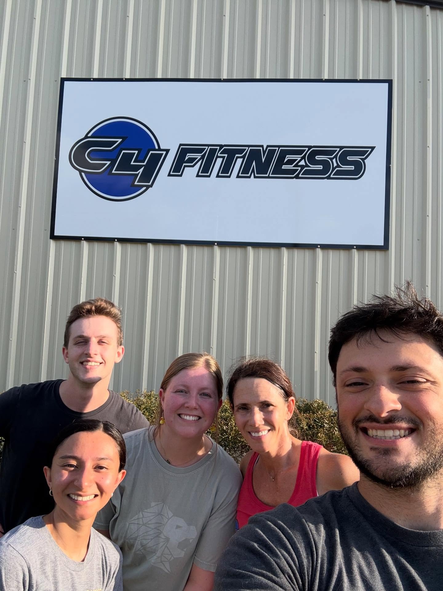 Last Bring a Friend was a blast and this Friday is Bring a Friend Friday! Come stop by and catch a workout with a Friend this week! 

#fitness #friends #groupfitness #crosstraining #nutrition