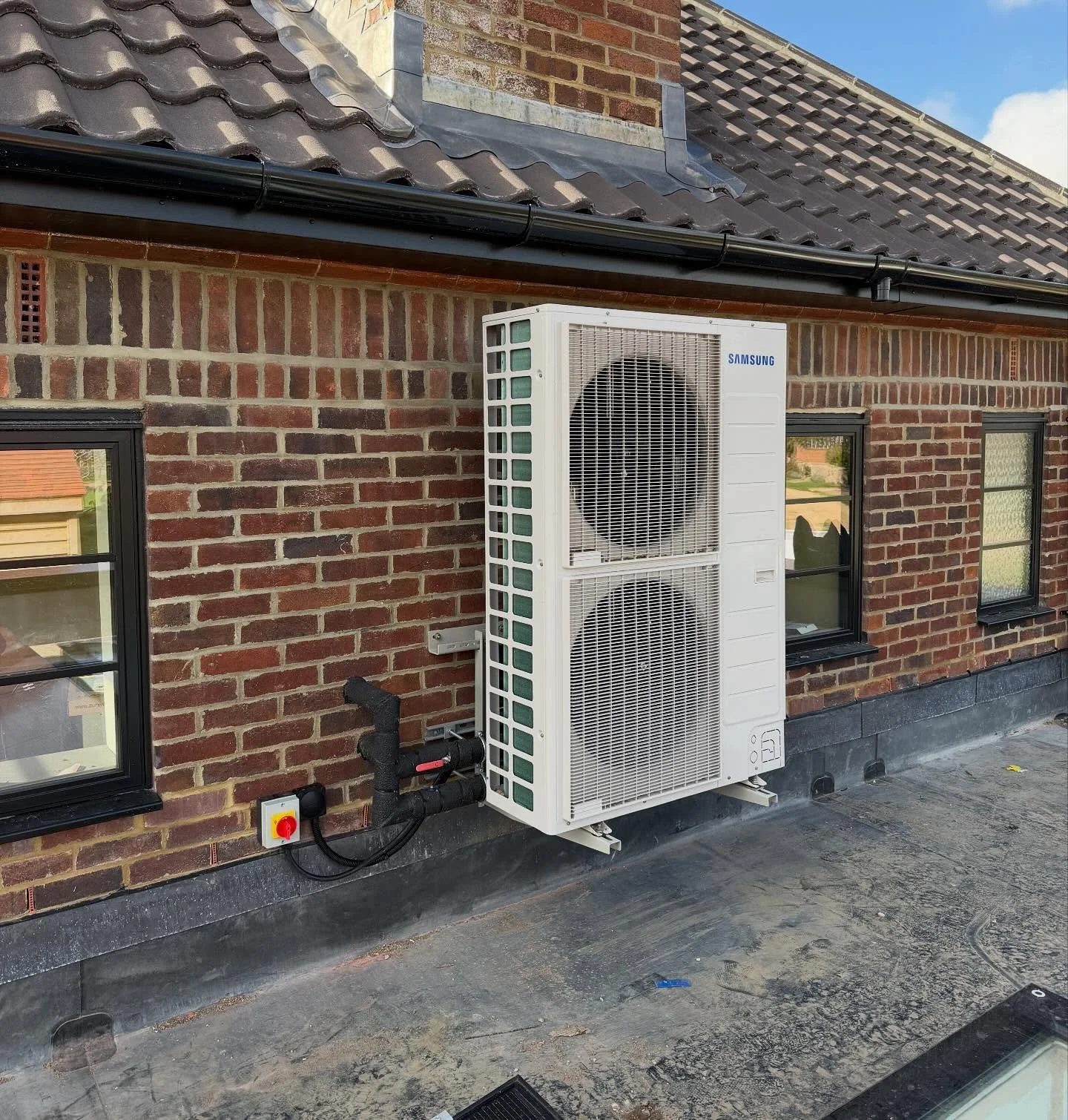 Air source heat pump system installed recently, featuring a 16KW dual fan setup.

If you wish to have this set up please get in touch today!

We complete all types of works including 
- Tiling 
- Electrical 
- Flooring
- Plumbing
- Painting
- Plaster