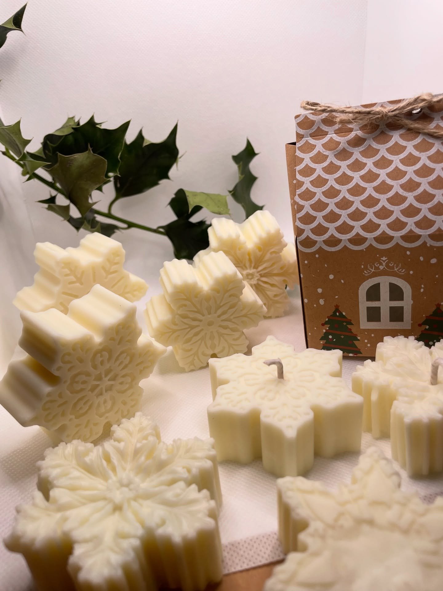 A little behind the scenes! So grateful I&rsquo;ve had my first wholesale order of 150 Mini Snowflake Candles ❄️ The late nights and early mornings have been so worth it to receive feedback that their customers and staff absolutely love the scents an