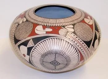 Roberto Bañuelos Guerraro; Untitled, 2001; 2002.2.1; 9" h x 13"d; Gift of Jack and Marian Bleakley