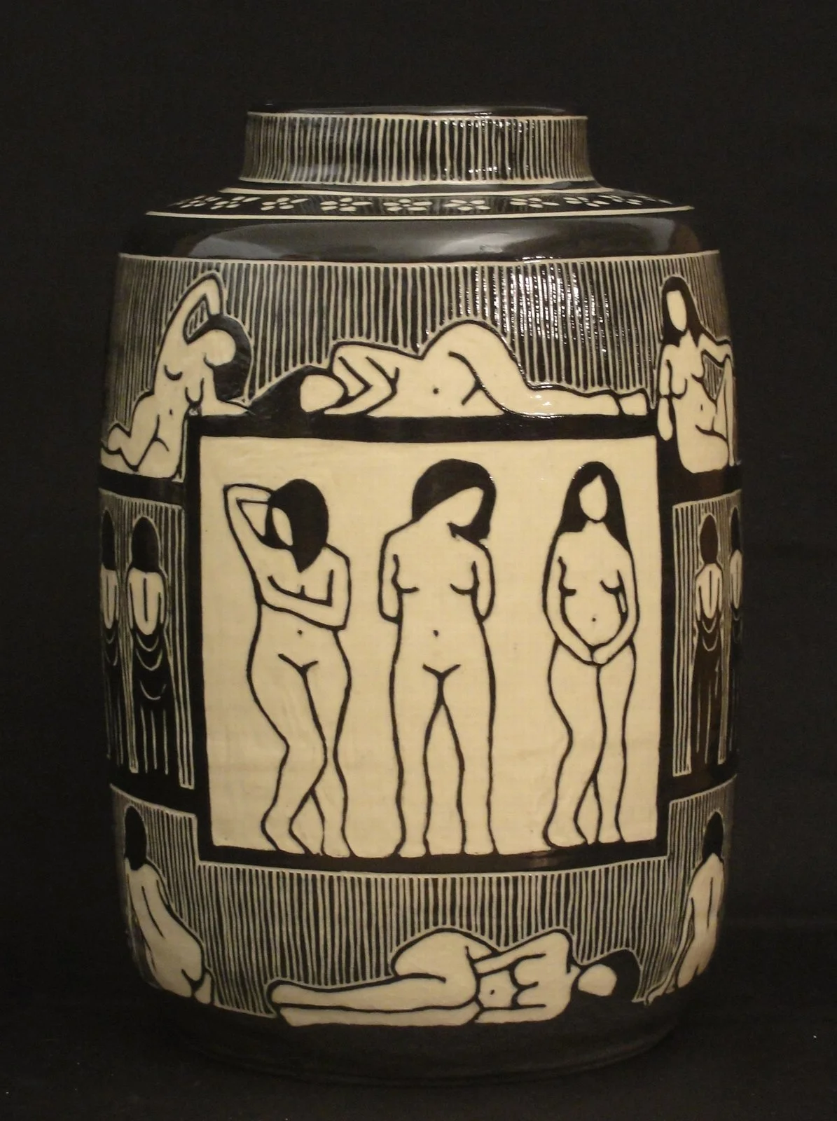 Eric Bosch; Black and White Jar, 2011; 2012.11; 10.5” x 7” x 7"; Wheel-thrown ceramic; Museum purchase with funds from the SAMFA Collectors Society