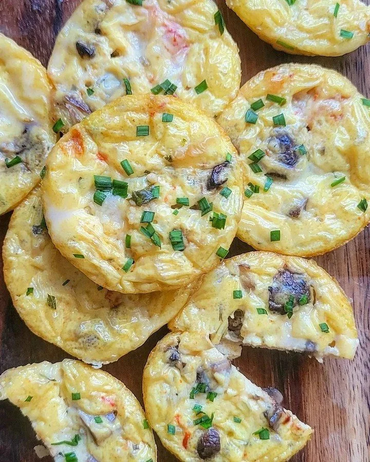 ✨ Skip the drive-thru and make these better-than-Starbucks Vegan Egg Bites at home! Made with justegg and packed with your fave fillings like mushrooms, roasted tomatoes, and vegan feta 🧄🍅🧀—they’re fluffy, protein-packed, and way more