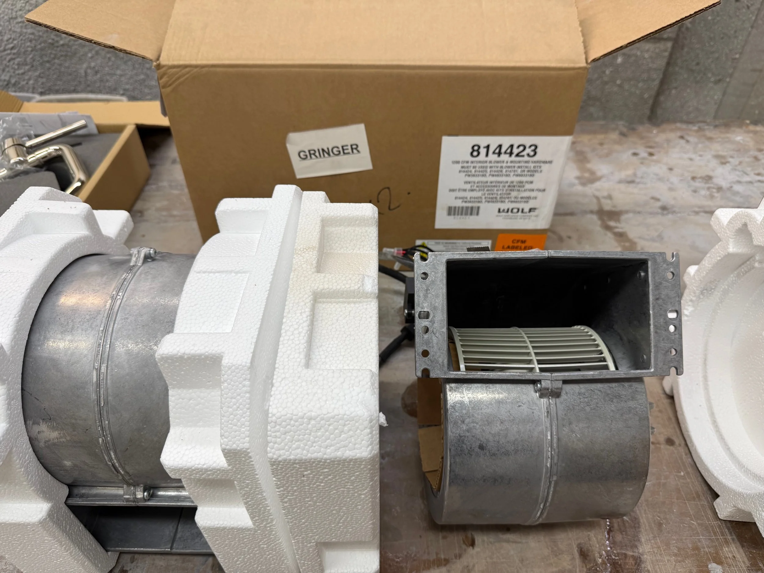 Wolf Hood Blower- SOLD