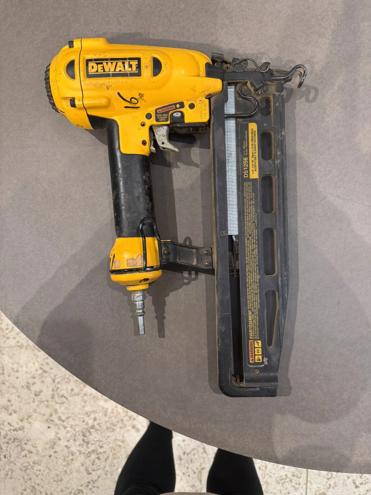 DeWalt 16 Ga Finish Nailer