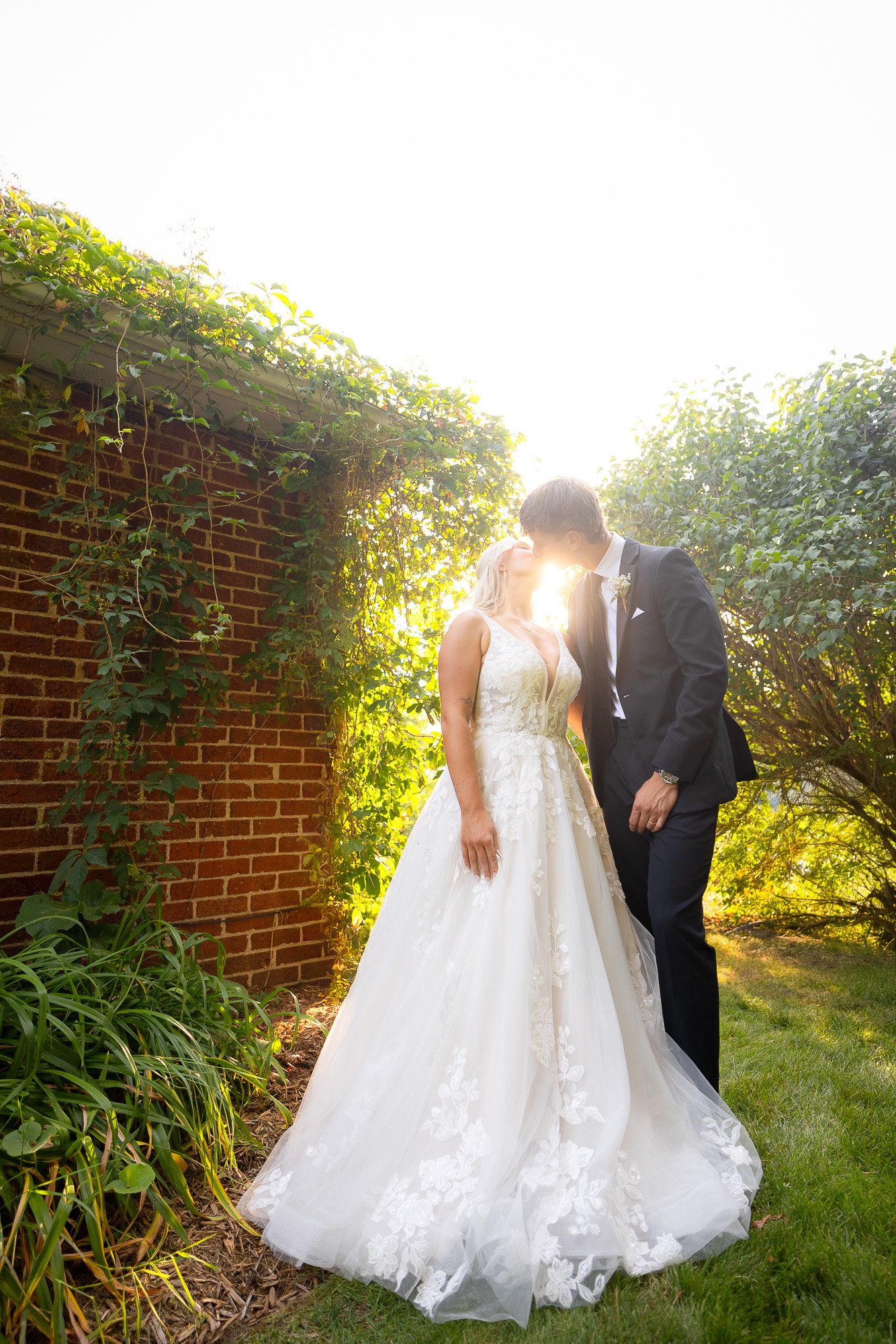 Antonia Giroux Photography-Weddings