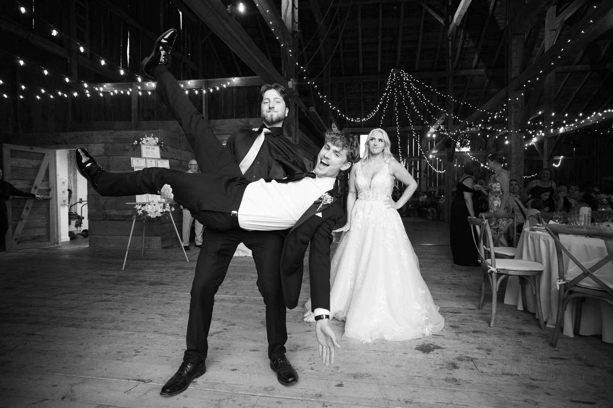 Antonia Giroux Photography-Weddings