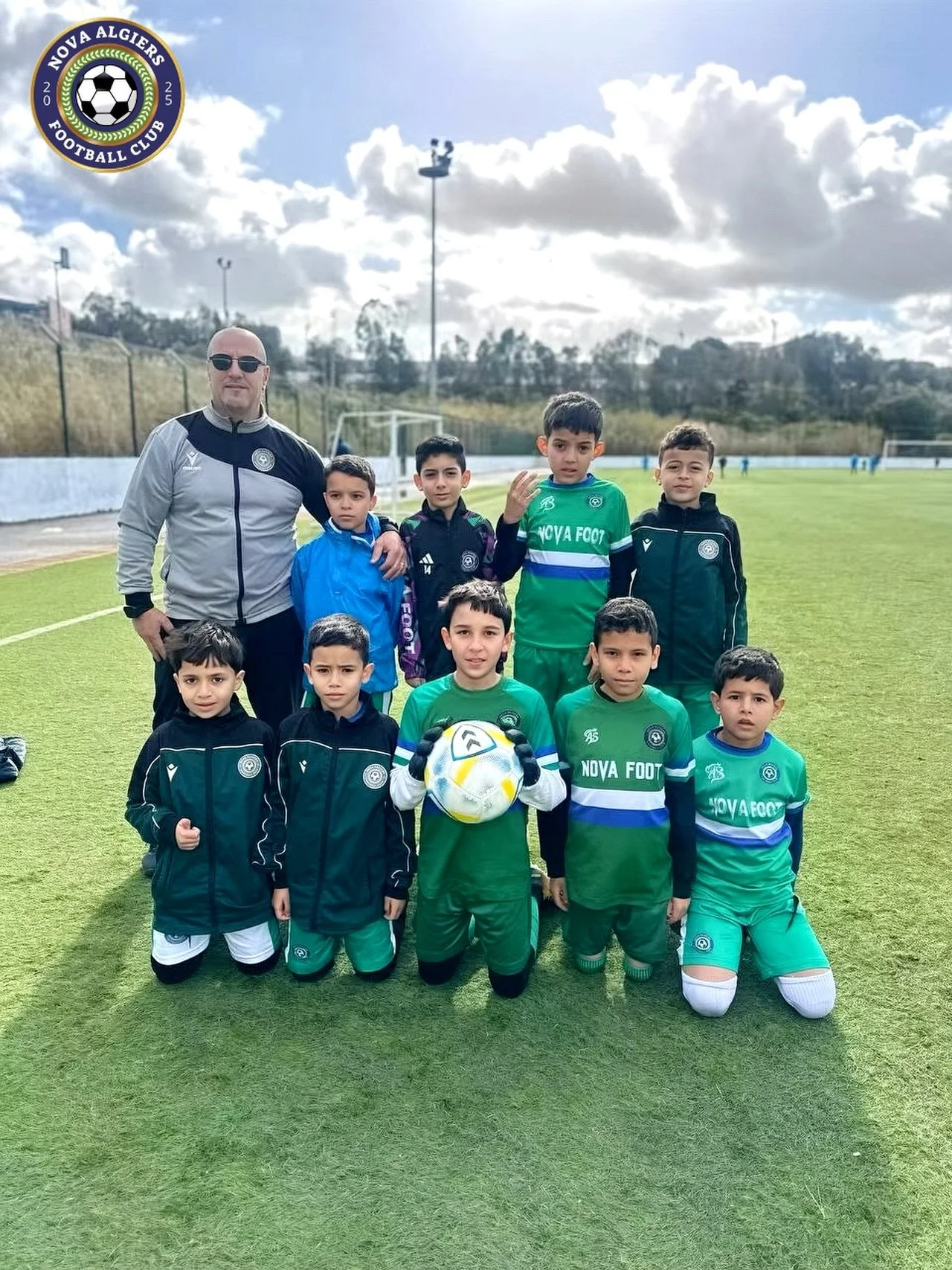 📢 Entra&icirc;nement &ndash; Vendredi 03/04⚽

🗓️ Date : vendredi 03 avril 2026

🕓 Heure : 16:00 pr&eacute;cises

👕 Tenue : Maillot blanc &ndash; &eacute;quipement complet obligatoire

👉 Tous les joueurs sont convoqu&eacute;s et attendus en plein