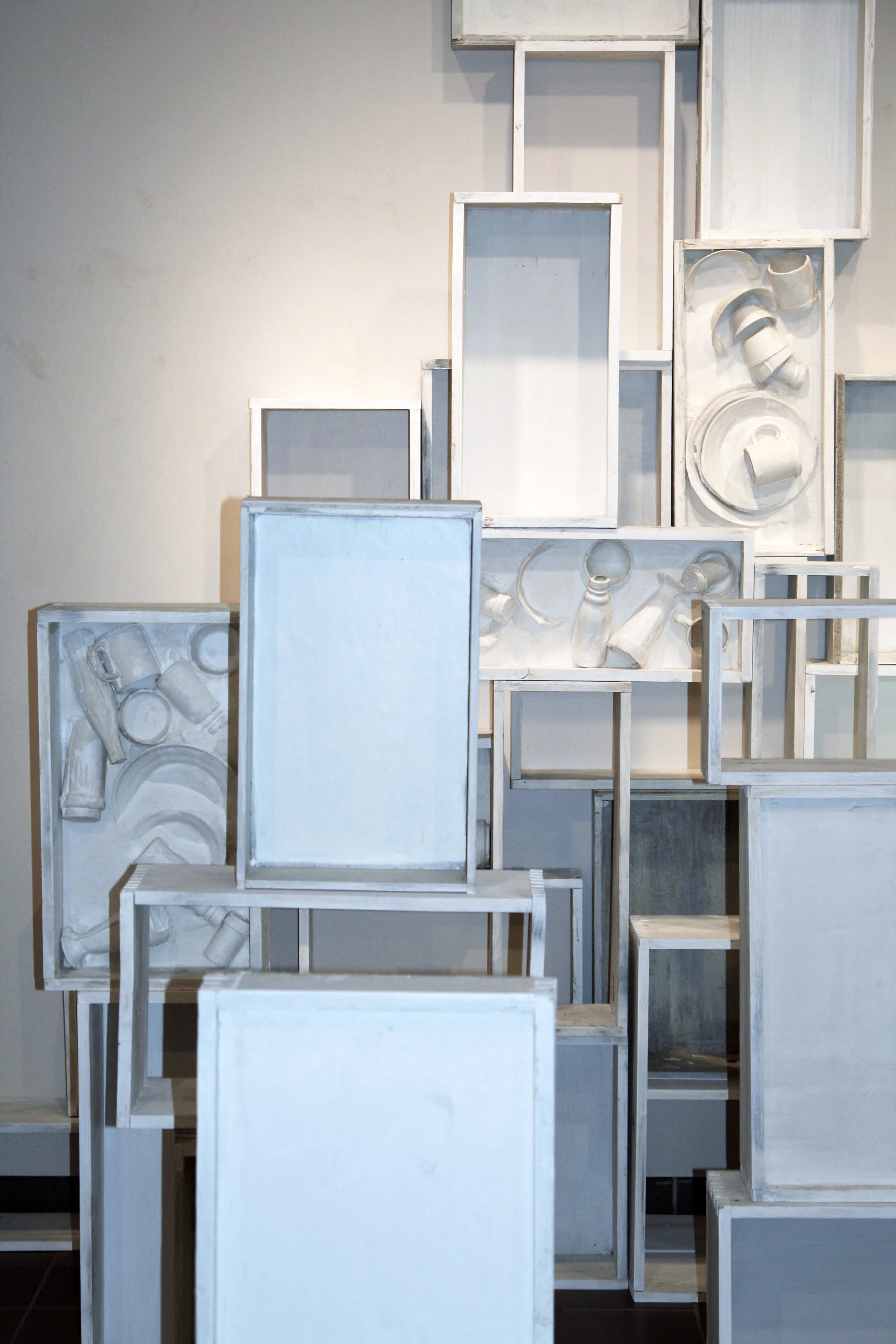 Standstill, detail, variable, wood, plaster, earthenware, pickling stain, 2010