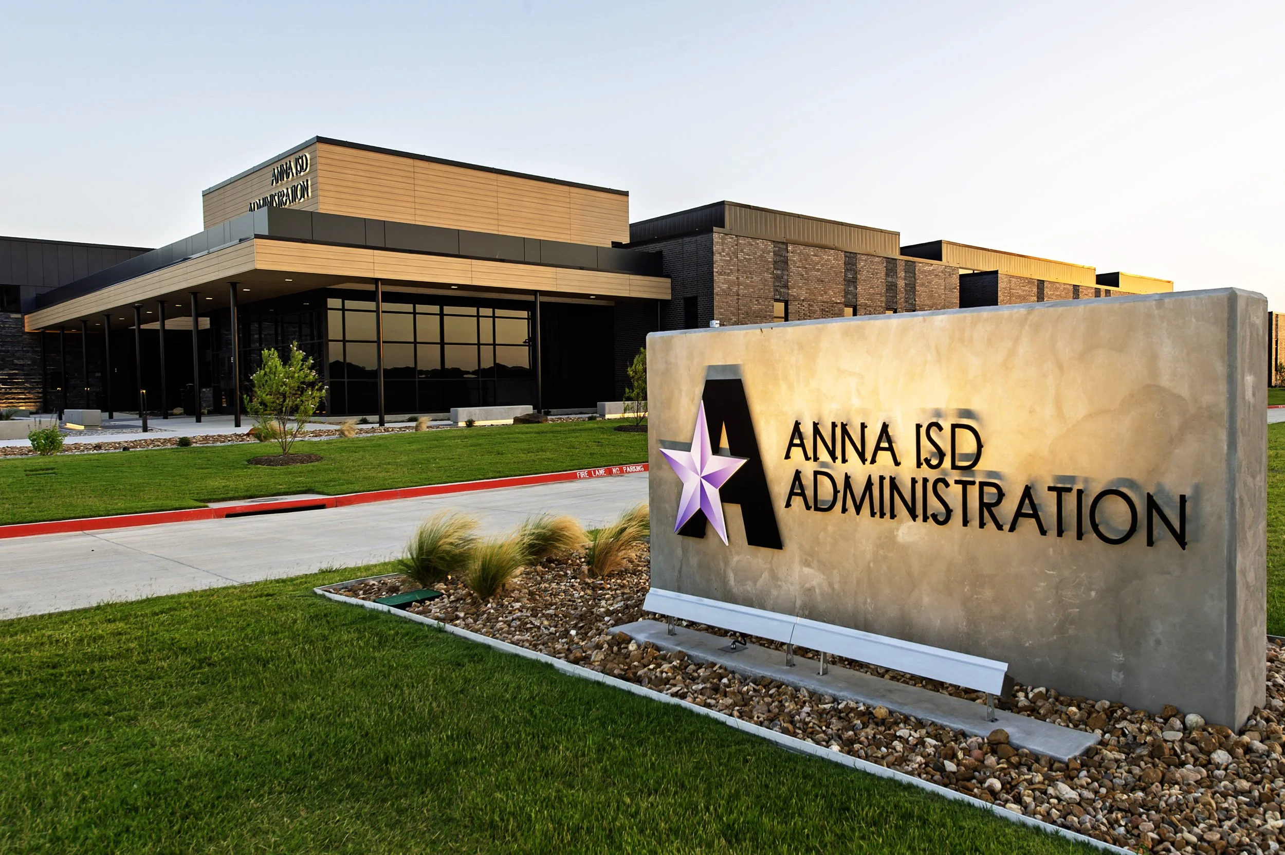 Anna ISD Admin - Lee Lewis / WRA Architects