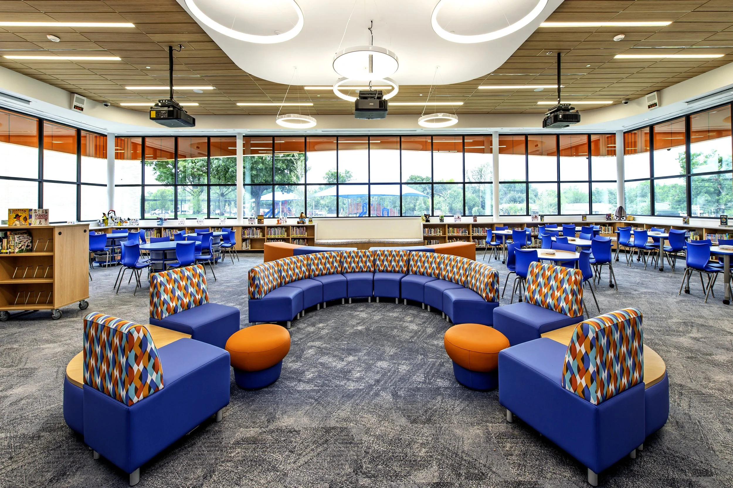 DE Smith Elementary - Lee Lewis