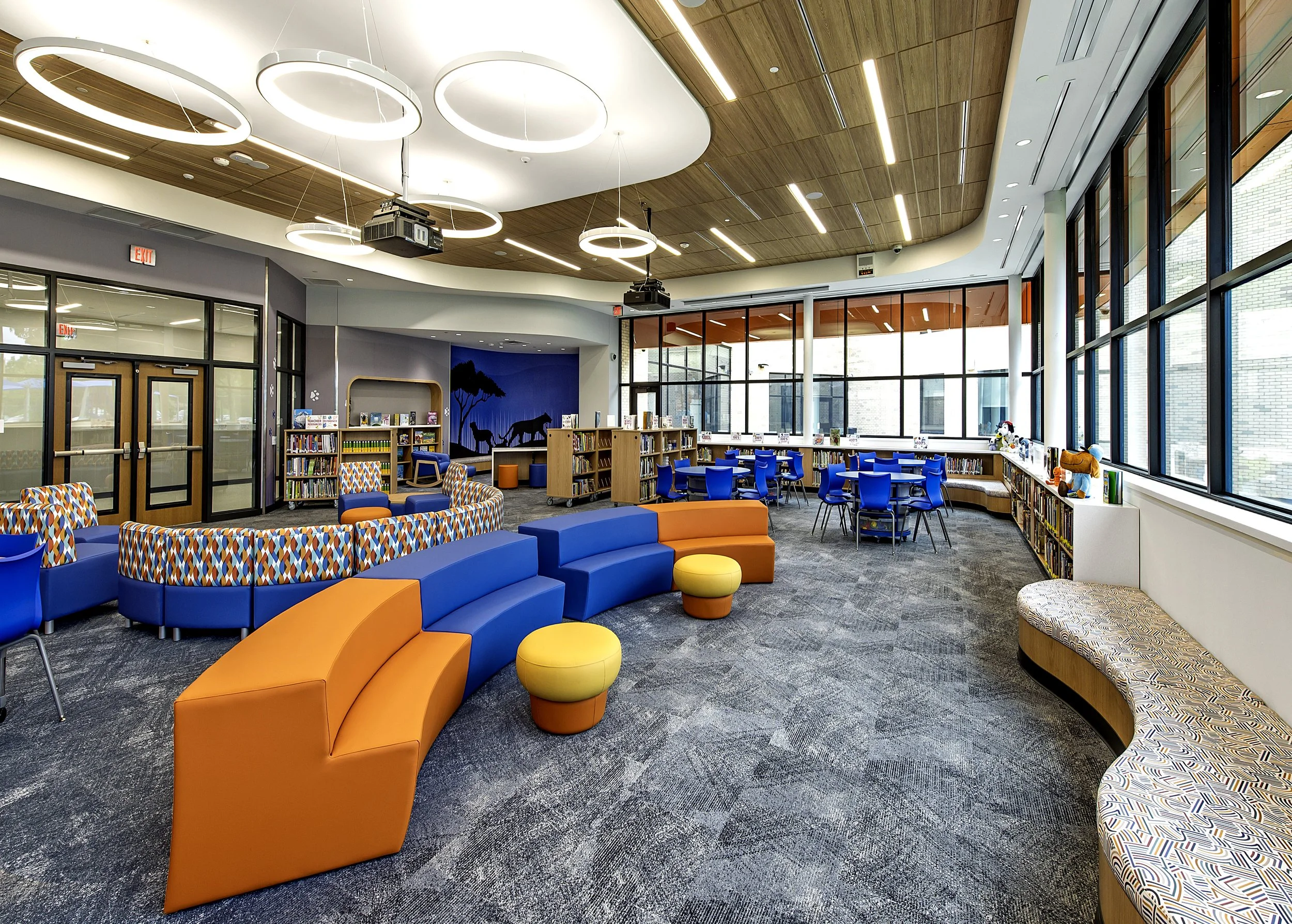 DE Smith Elementary - Lee Lewis