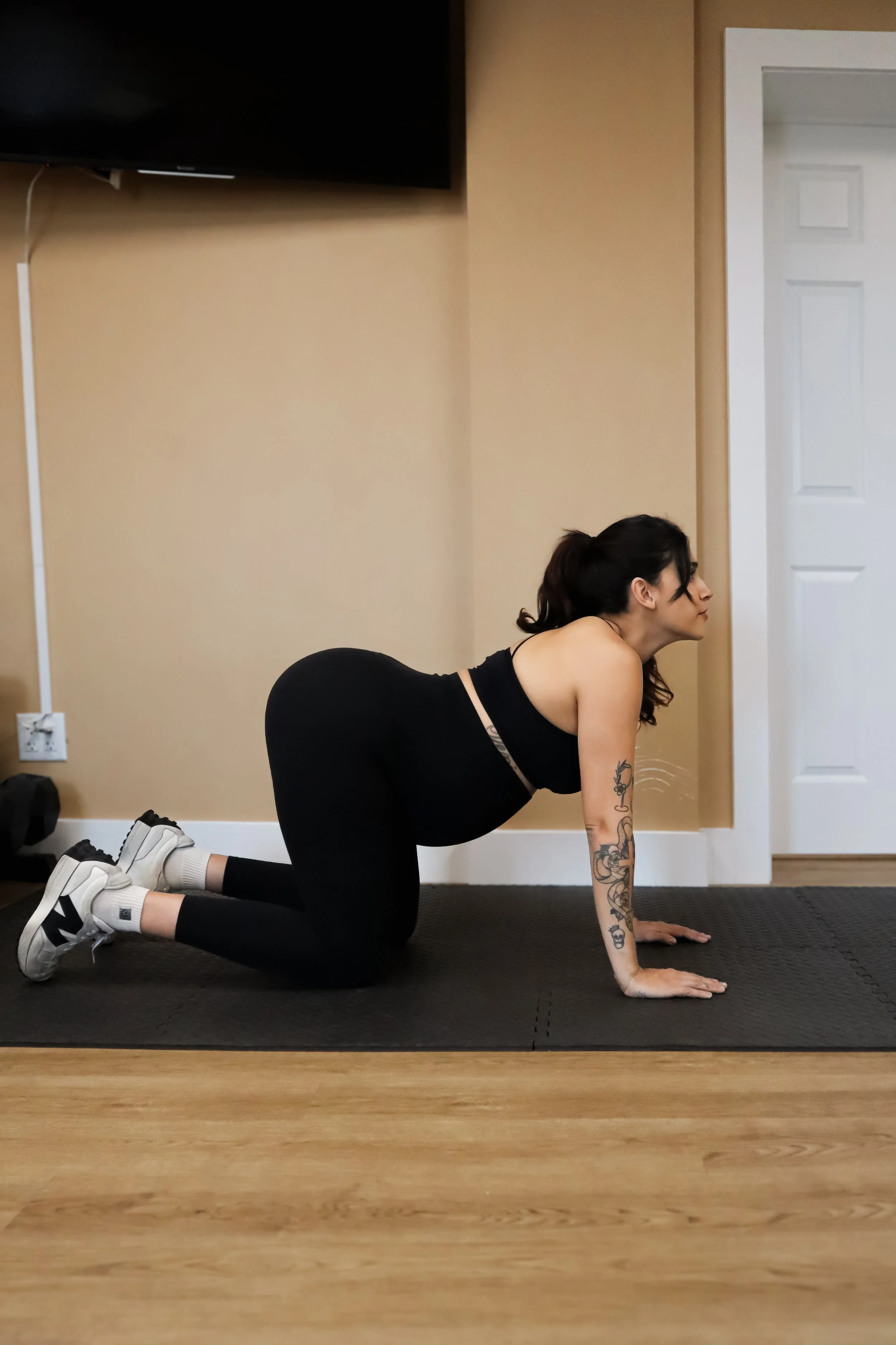 Week-by-Week Postpartum Exercise Guide: Safe Recovery During the First 6 Weeks After Birth