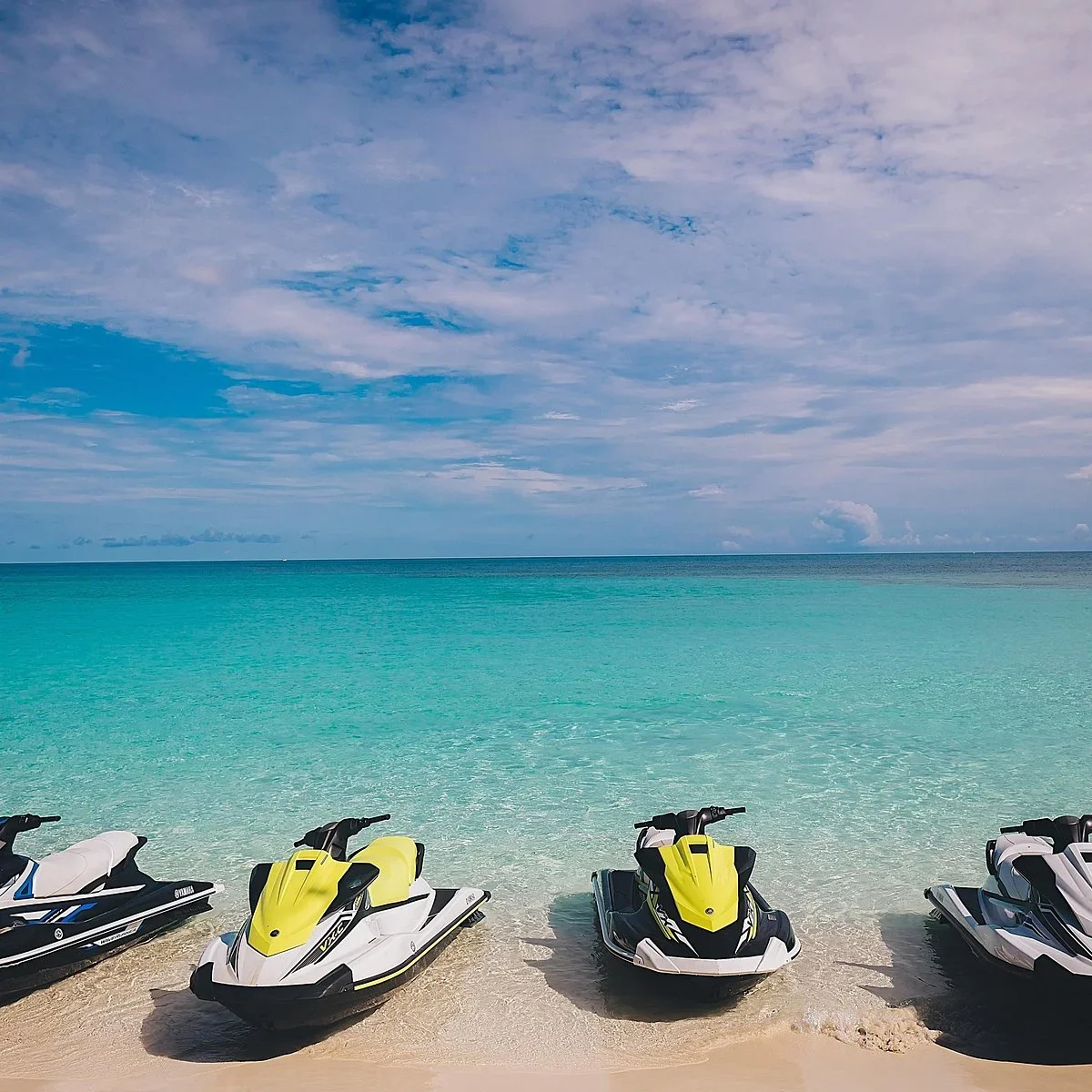 What Should You Know Before Booking Jet Ski Rental in Freeport, Bahamas?