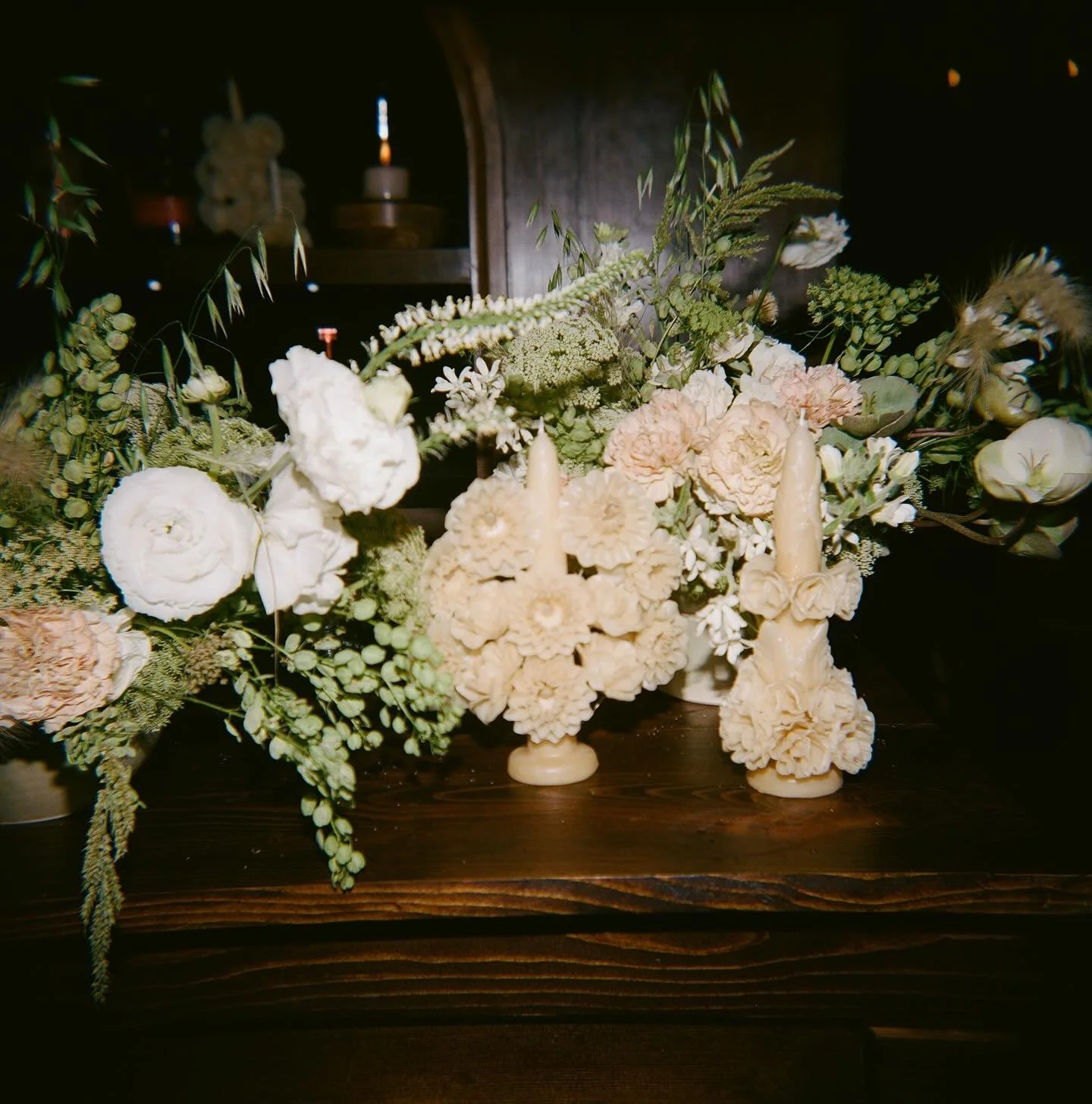 Reception details captured by the talented @kristinpiteophoto 
Rentals: @warehouserentals 
Florals : @byallegra