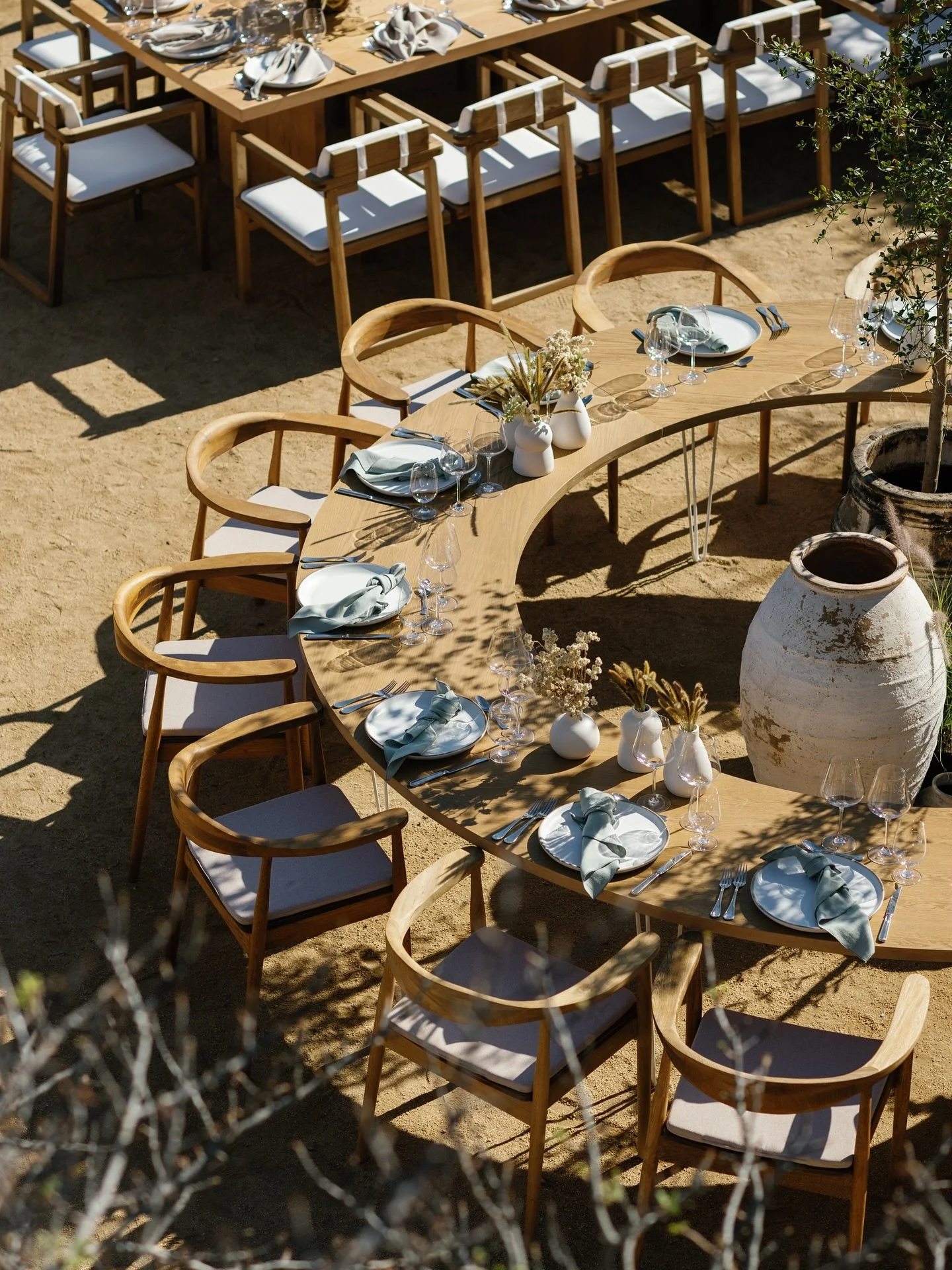 For our couple, we designed a celebration that mirrored the desert itself &mdash; soft neutrals, sculptural forms, and tones that melted into the Baja horizon.

Planning and design: @pausmithevents
Venue: @ranchoshibumi
