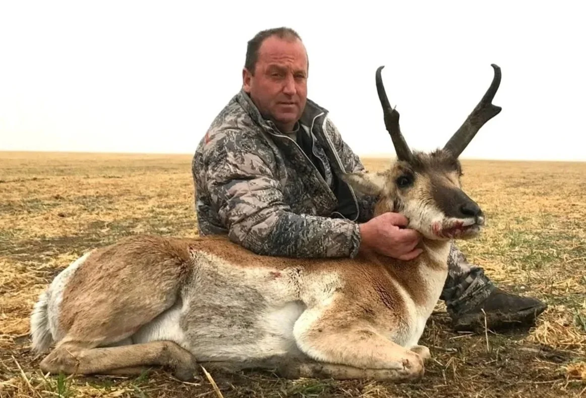 Hunting outfitter Old Sage Outfitting in Montana for antelope and pronghorn along with deer and elk.