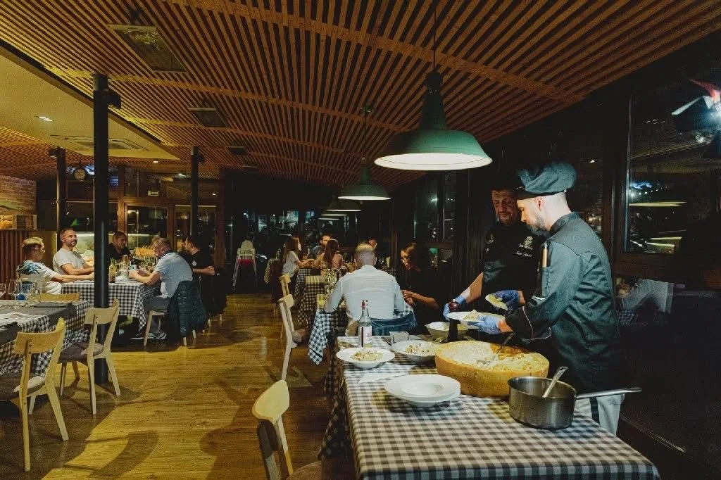 Serata tematică la restaurantul IL Piacere.