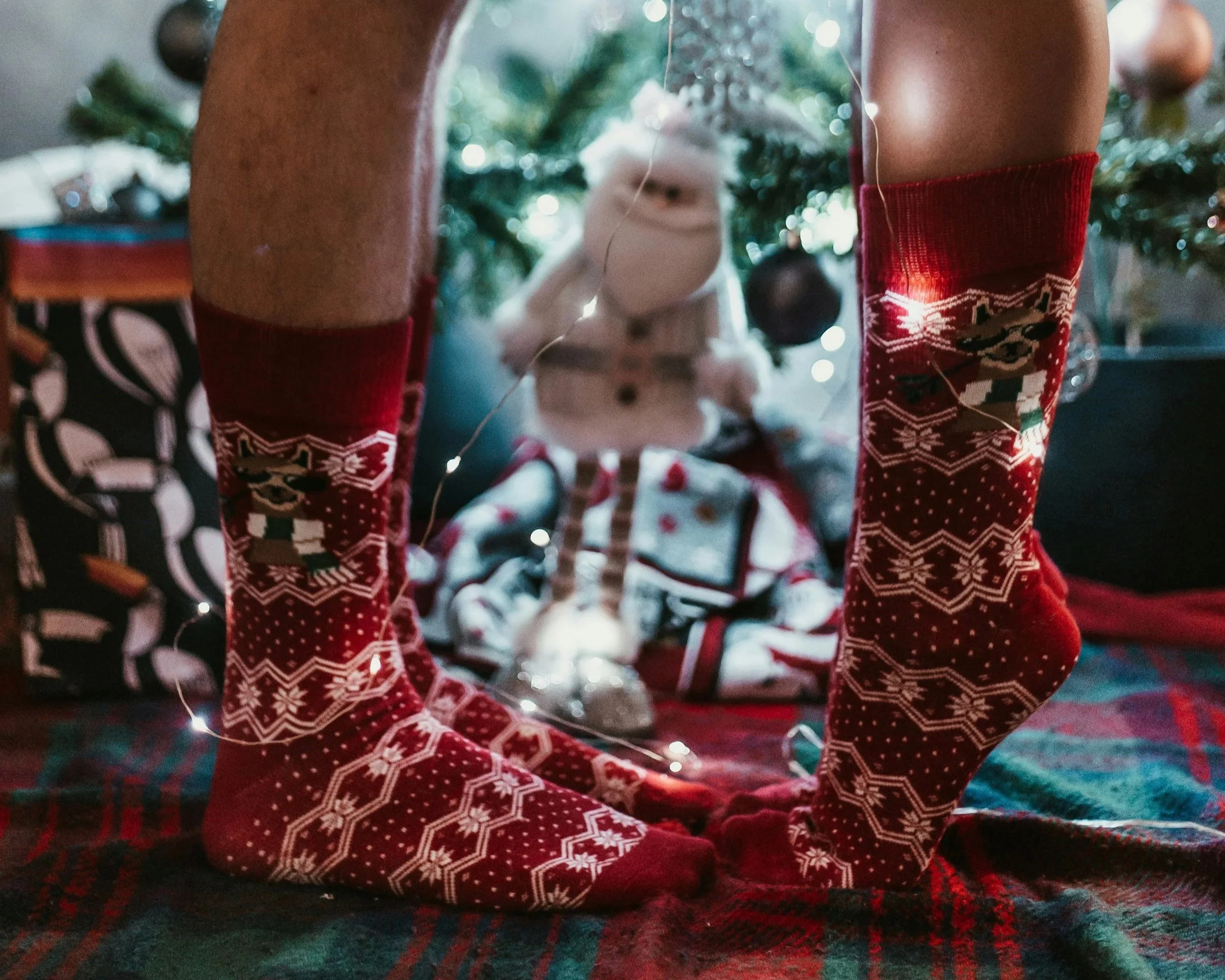 6 Easy Ways to Keep Your Marriage Warm This Holiday (Even If You’re Super Busy)