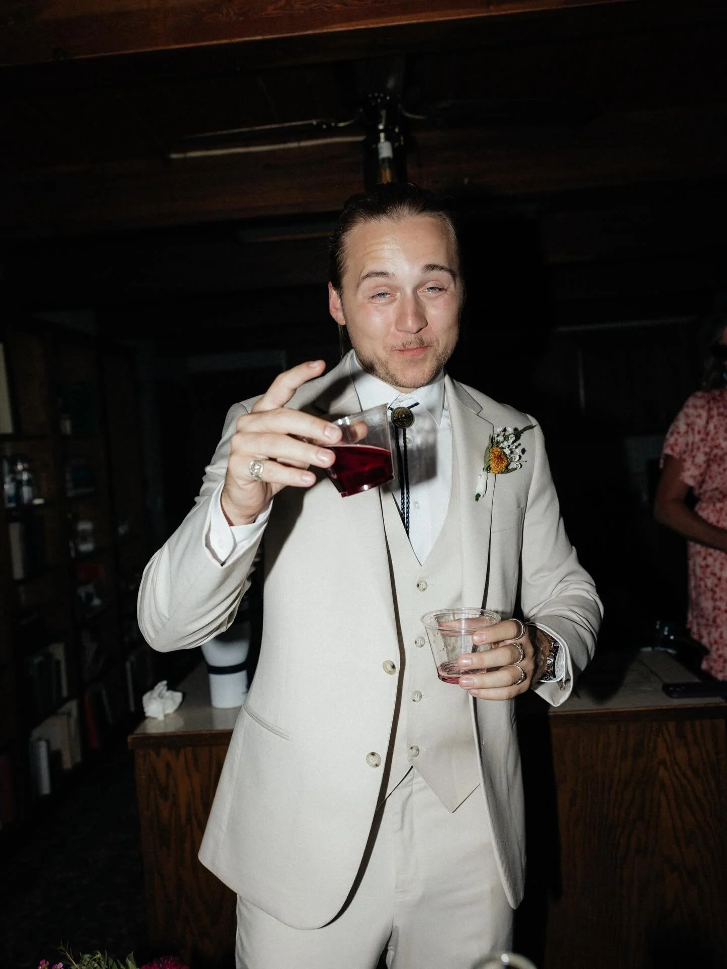 happy friday everyone 🥂🍾🤍

#montanawedding #montanaweddingphotographer
 #wedding #photographer #weddingphotographer