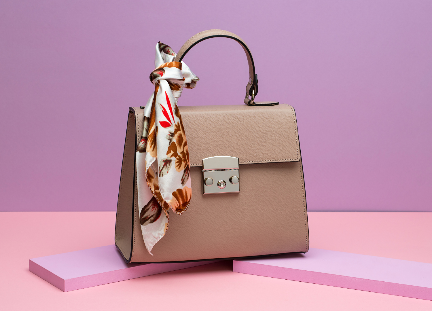 Bolsos básicos e indispensables en el armario de toda mujer