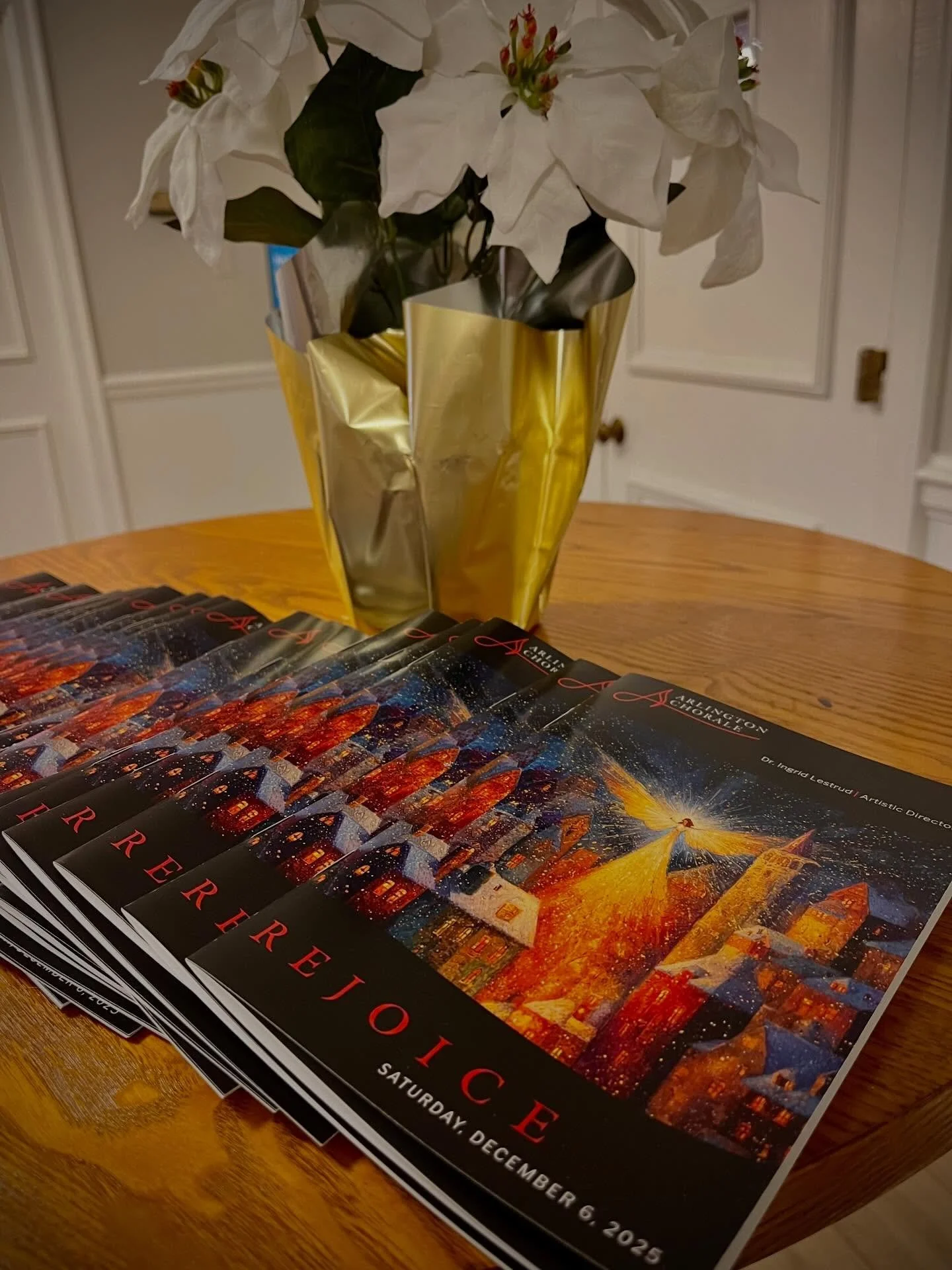 We are excited to welcome you to our holiday concert, Rejoice!