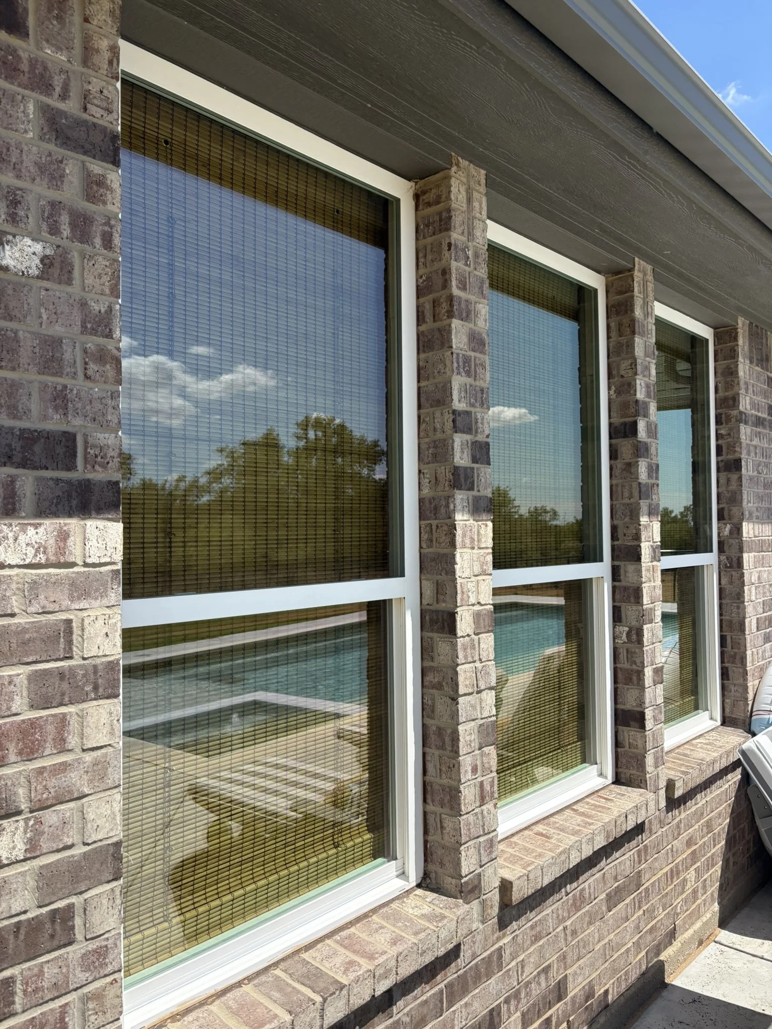 What should I look for in a professional window cleaning company?