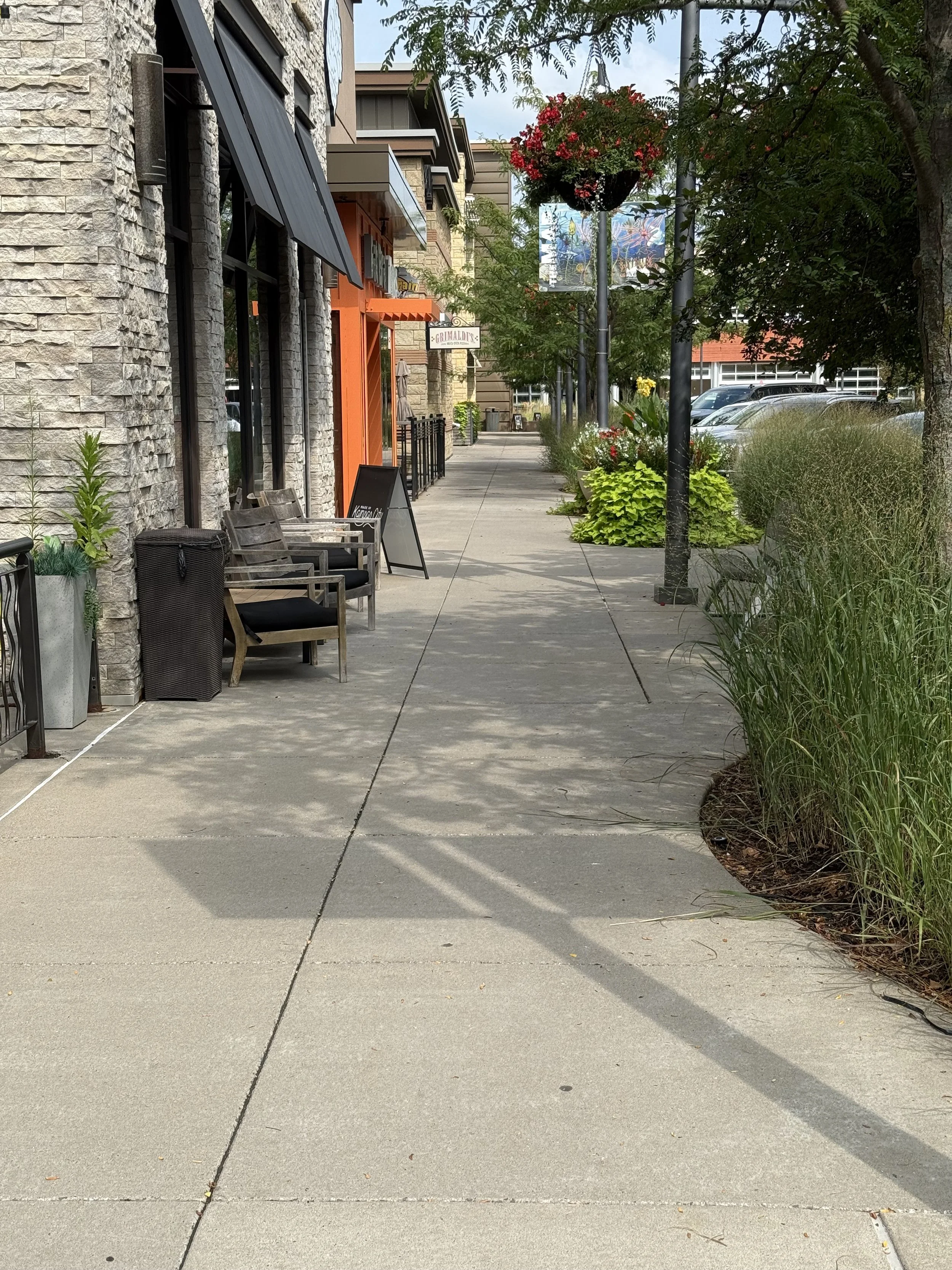Photo of outdoor shopping area walkway