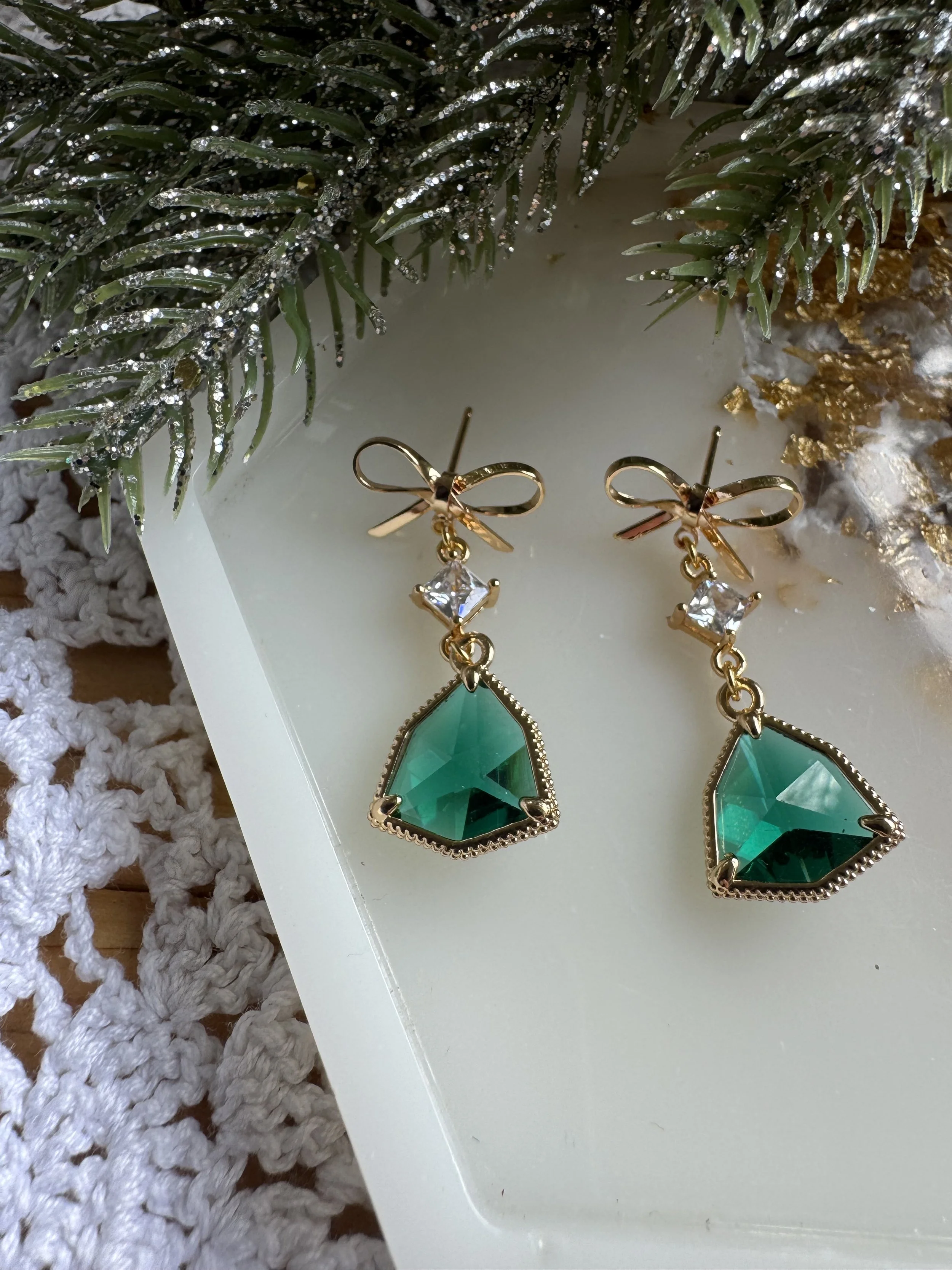 christmas emerald bow 2.jpeg