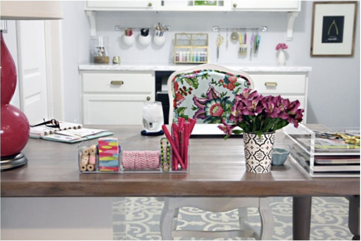 Working Hard or Hardly Working: How Clutter can affect your efficiency at work.