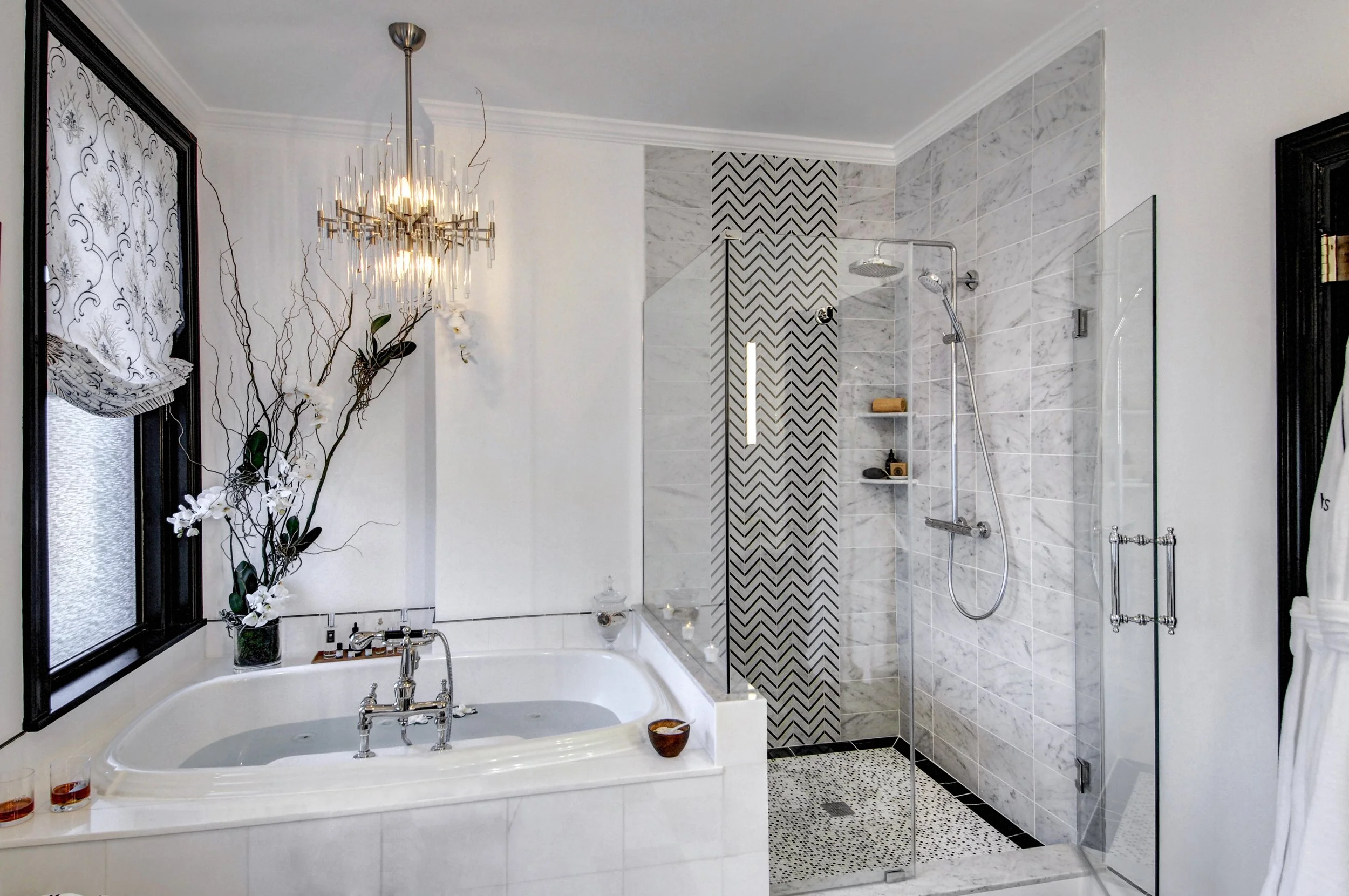 Glamorous Bathrooms