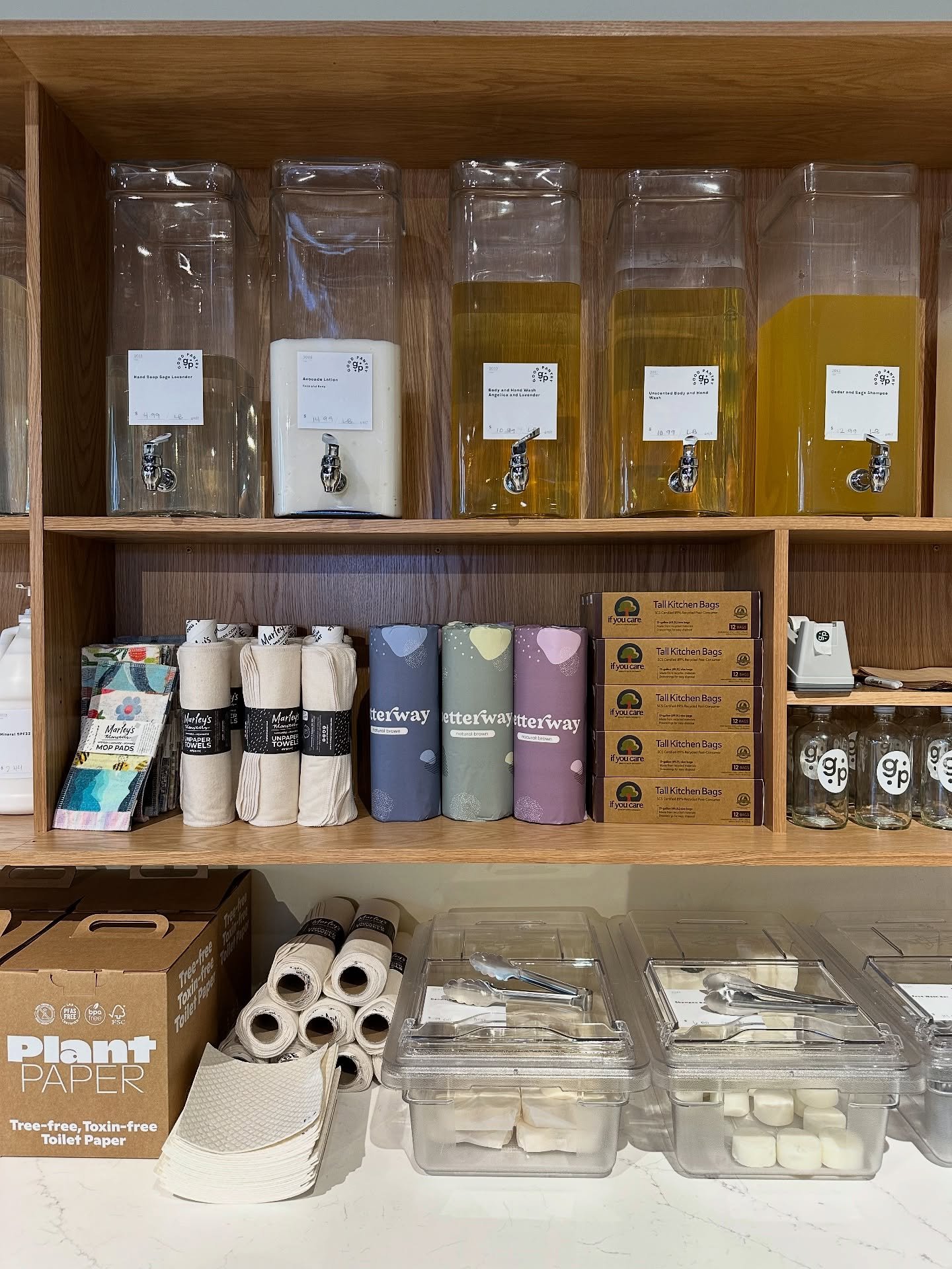 Home 🏠 Essentials. From laundry detergent and shower necessities, to reusable &ldquo;paper&rdquo; towels and cleaning supplies. Find everything for your home, made organic or better. 

Opened every day but Tuesday, 8:00am-6:30pm.

#refillablegrocery